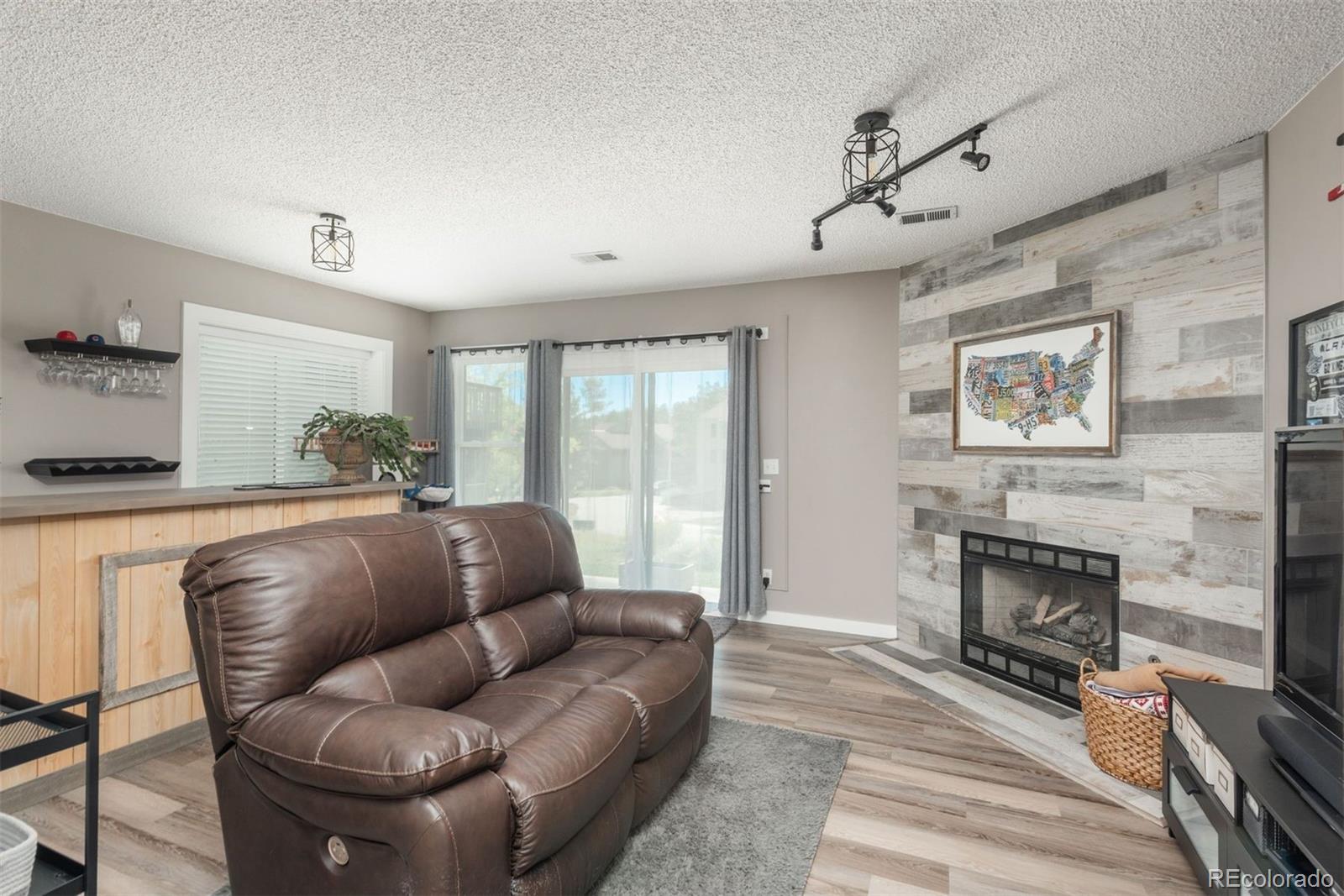 23821 Genesee Village Road