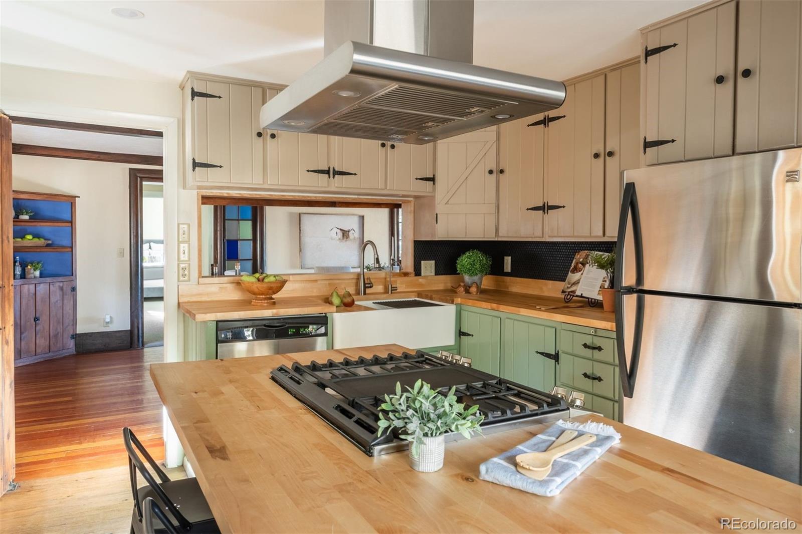 25728 Stanley Park Road