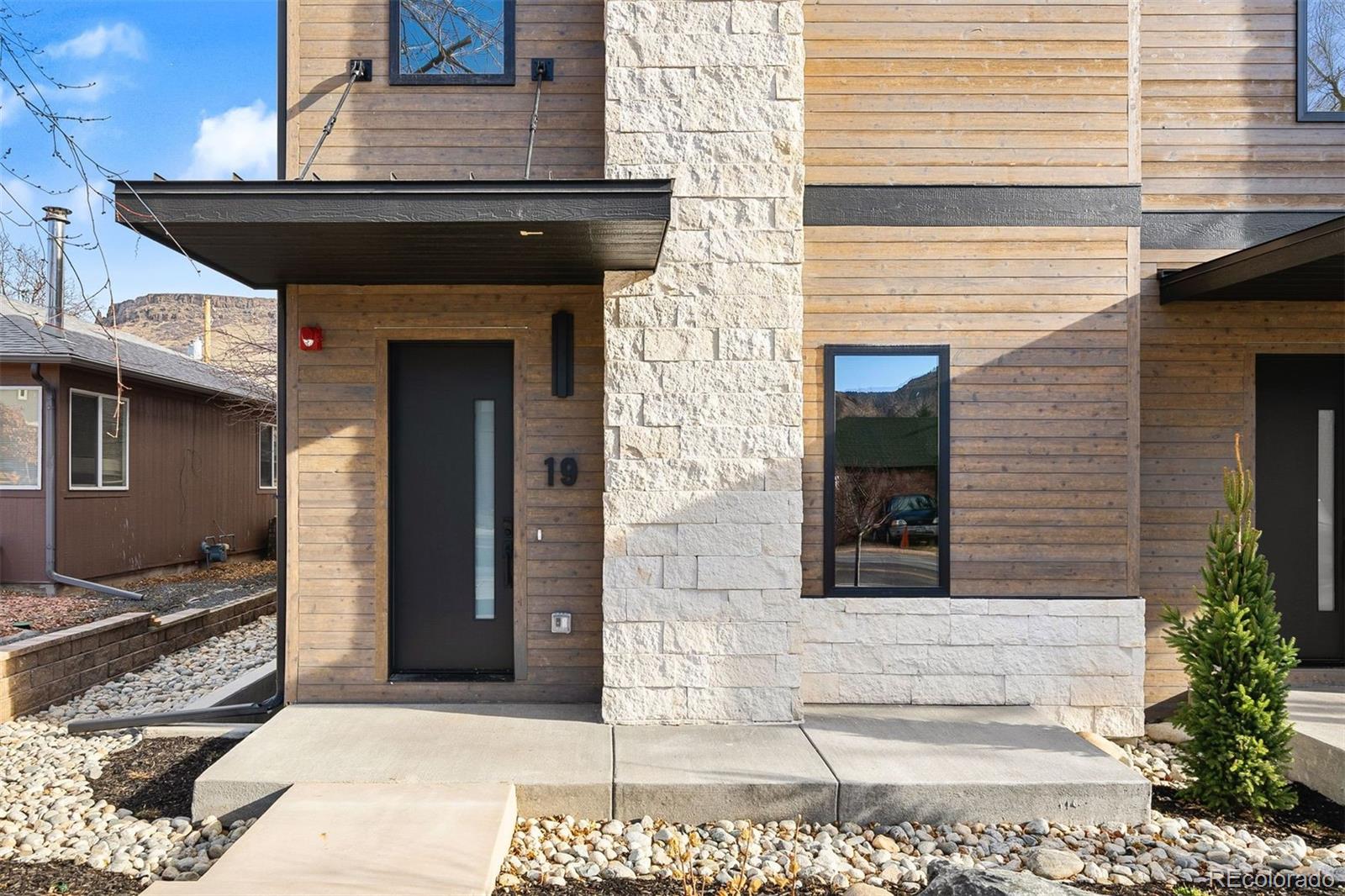 19 Washington Avenue