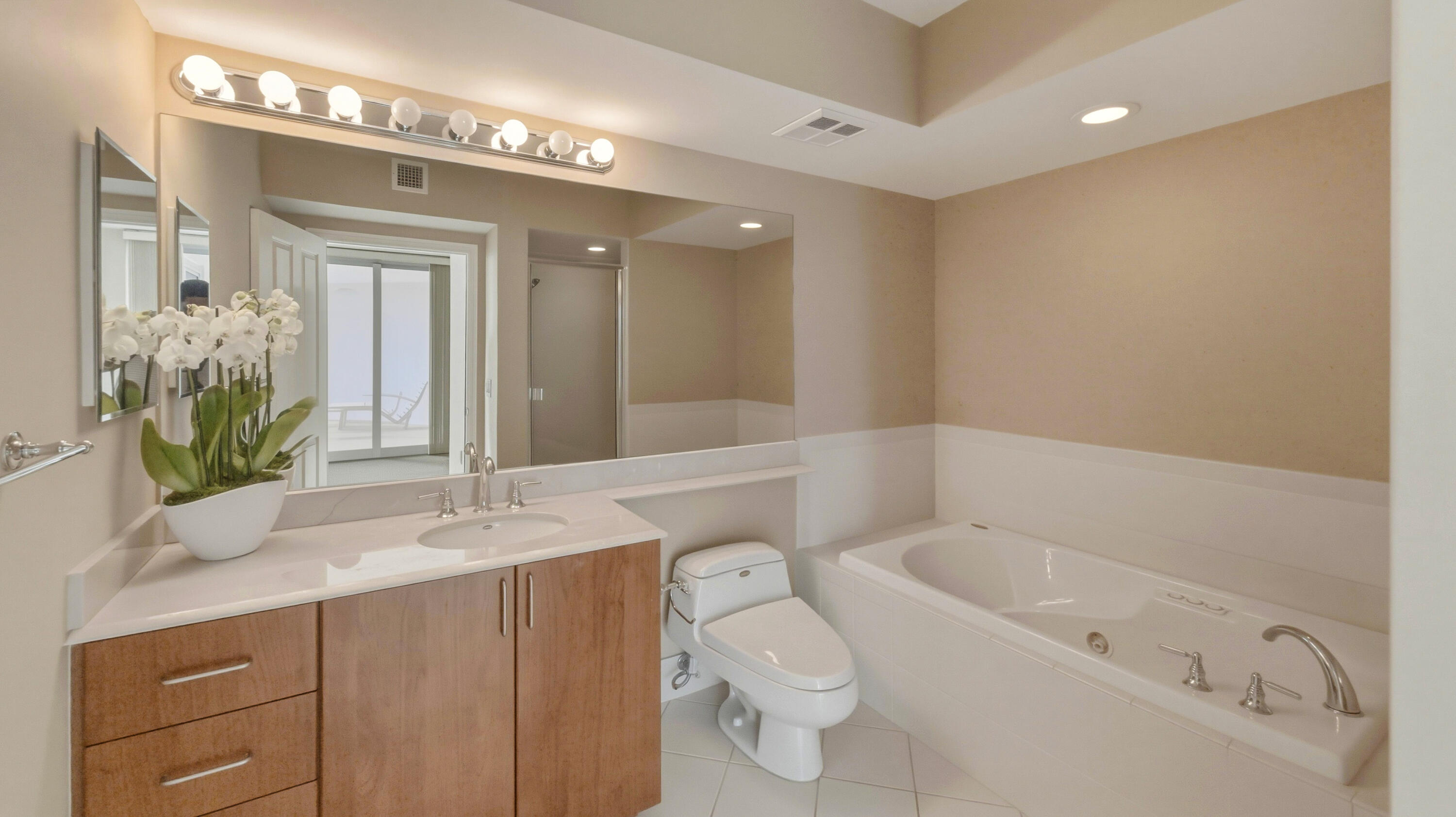 401 SW 4th Avenue 402