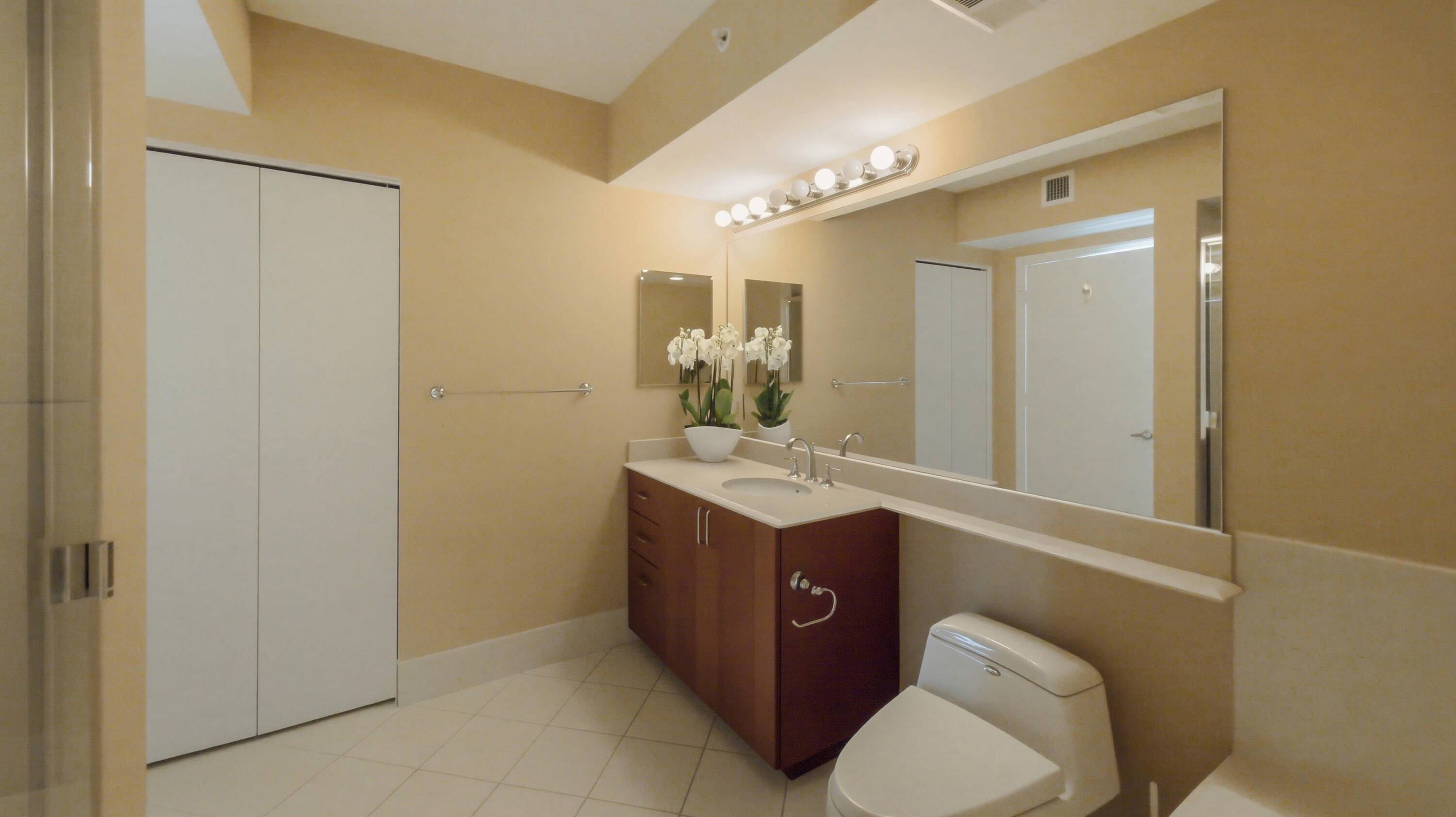 401 SW 4th Avenue 402