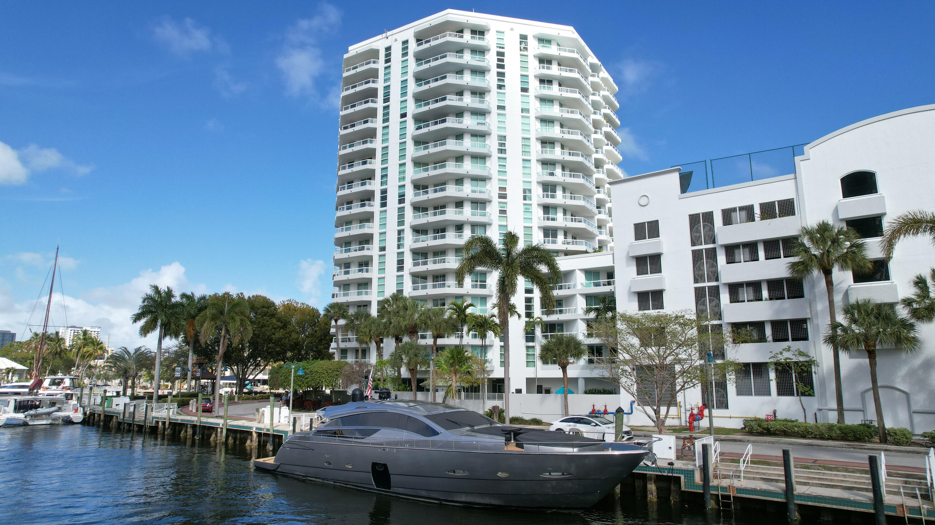 401 SW 4th Avenue 402