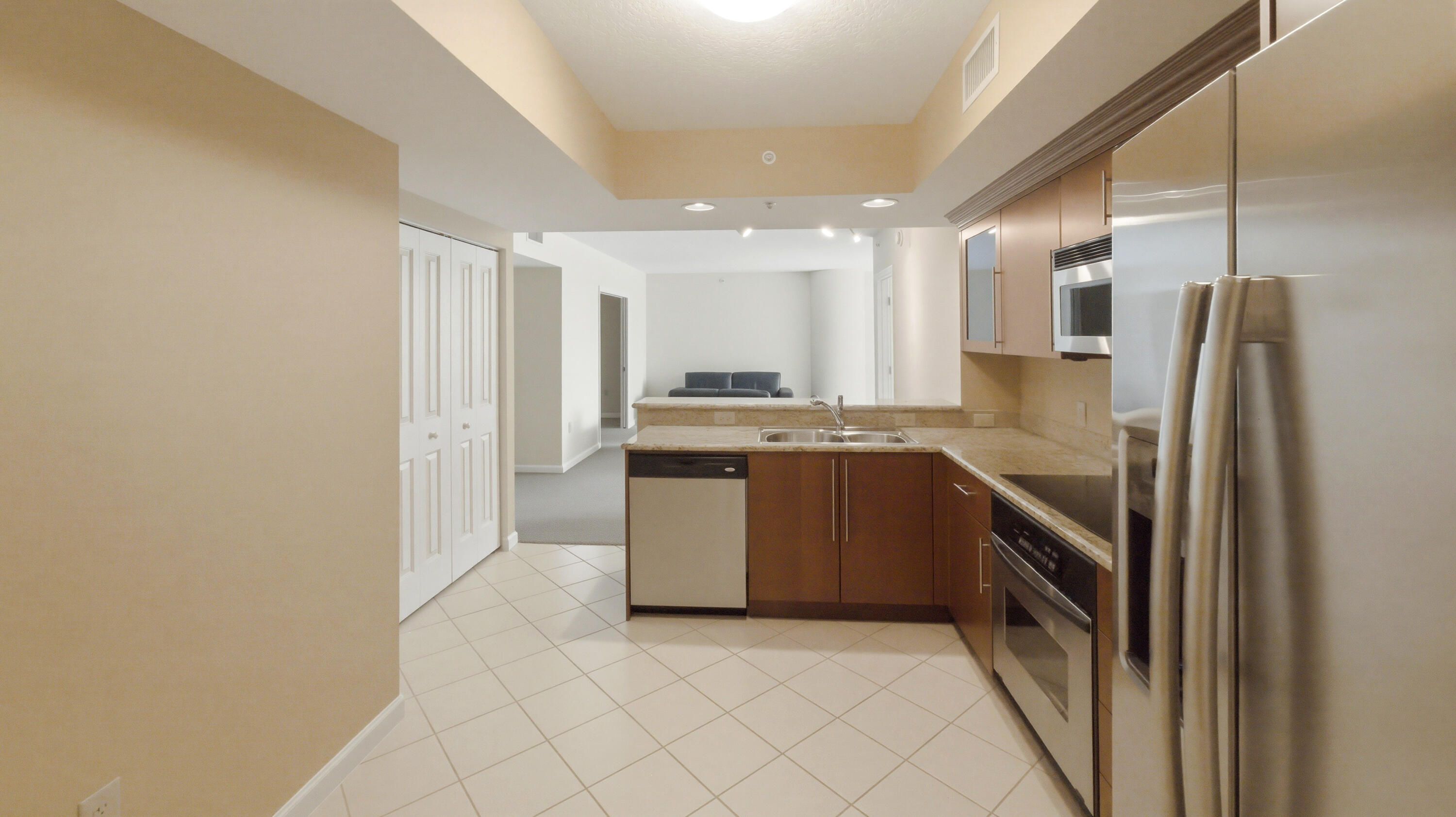 401 SW 4th Avenue 402