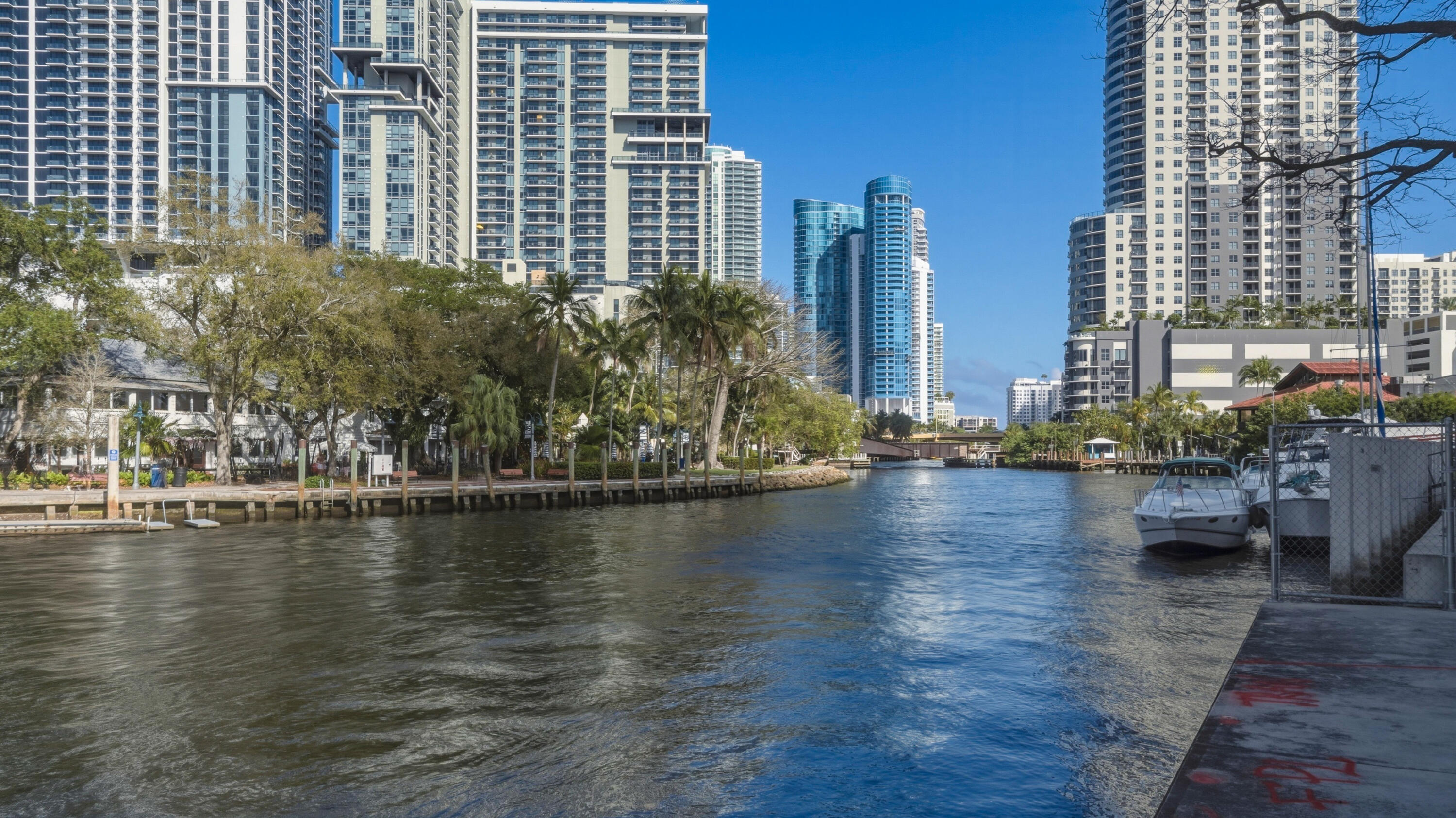 401 SW 4th Avenue 402