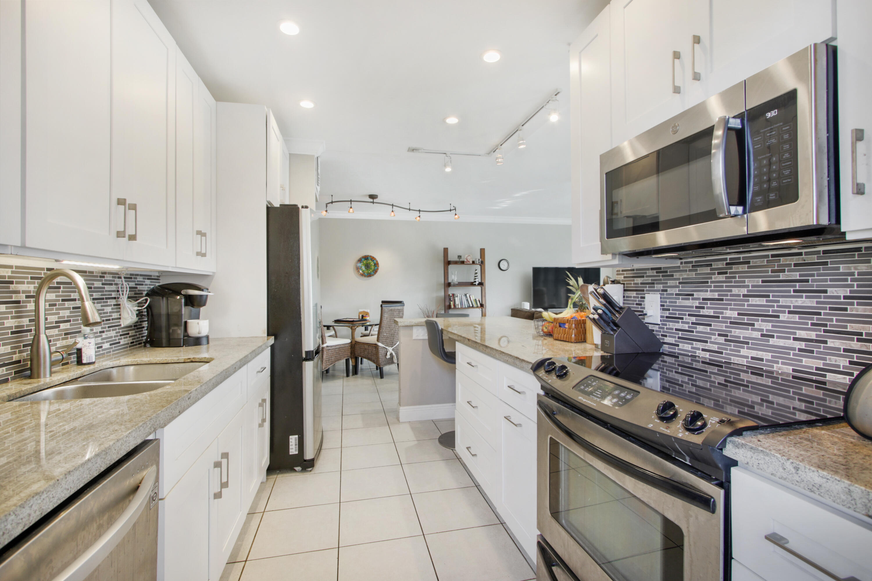 180 Isle Of Venice Drive 222