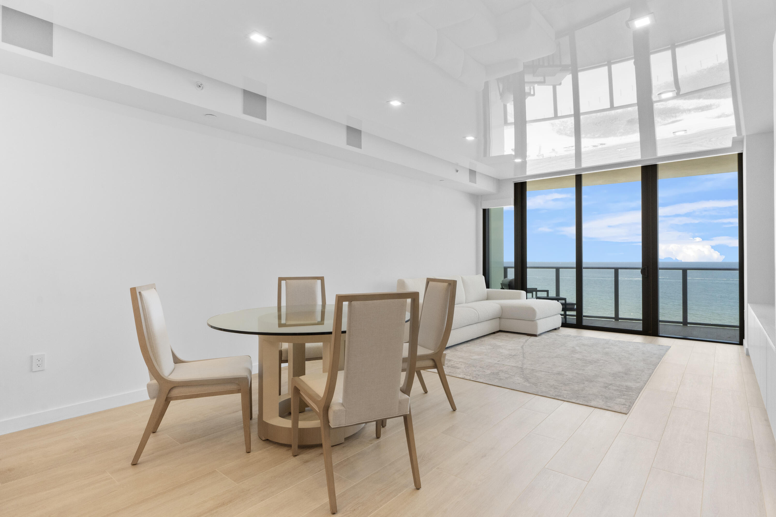 1116 N Ocean Boulevard 904