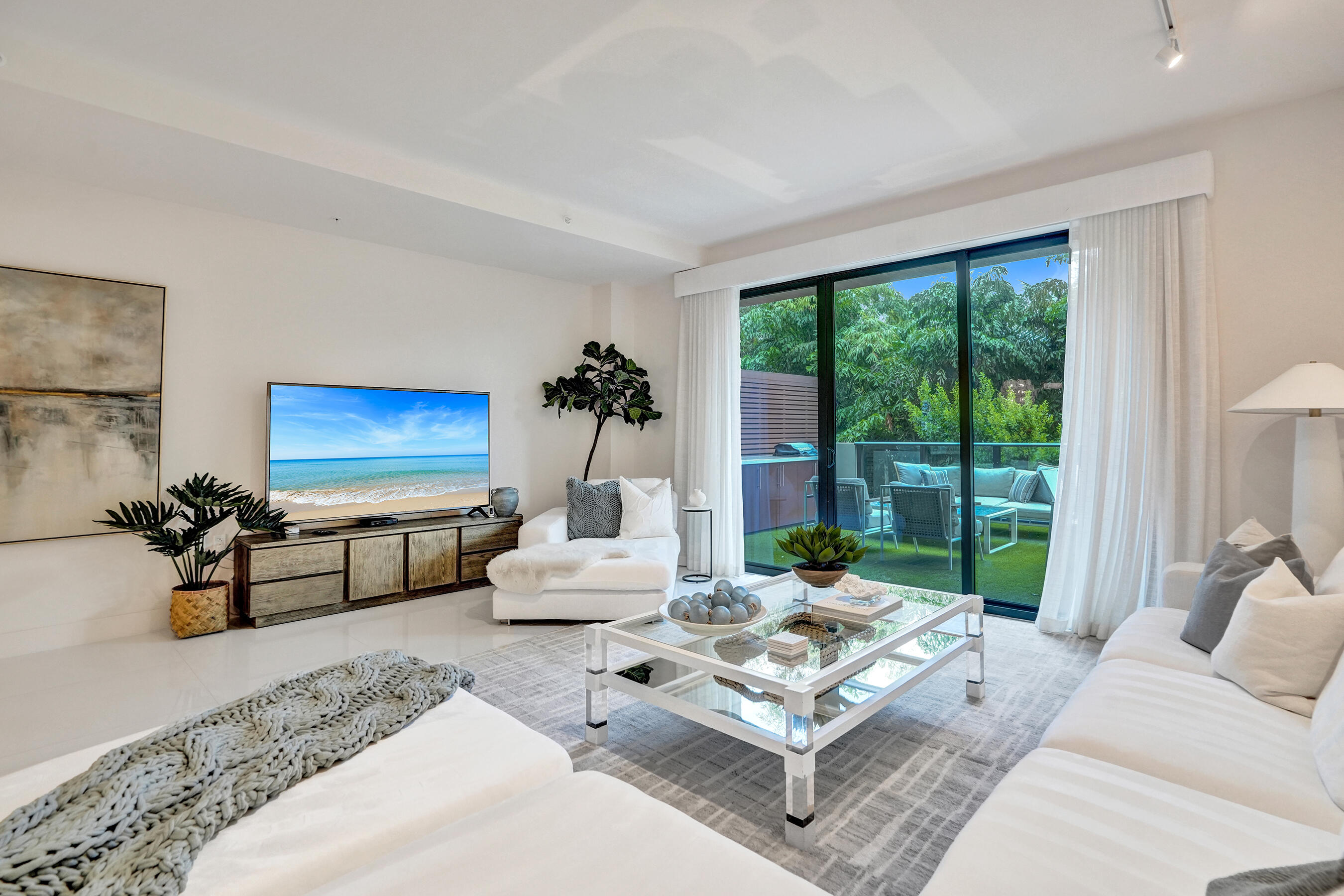 3030 N Ocean Boulevard S104