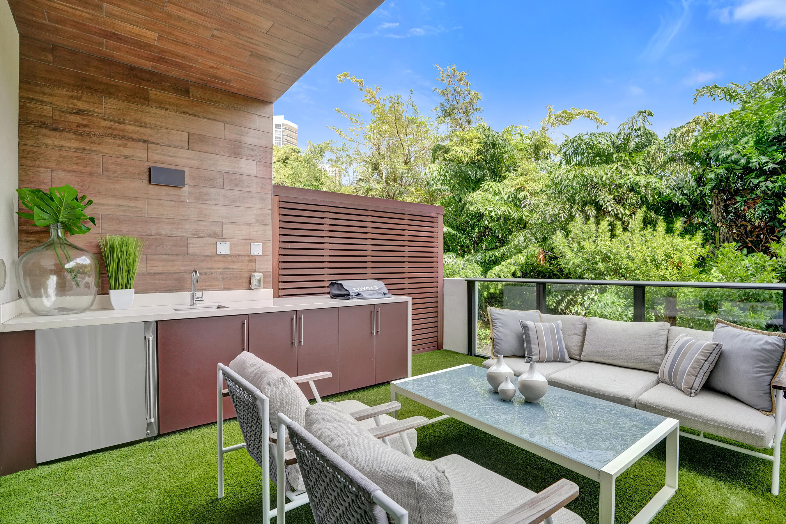 3030 N Ocean Boulevard S104