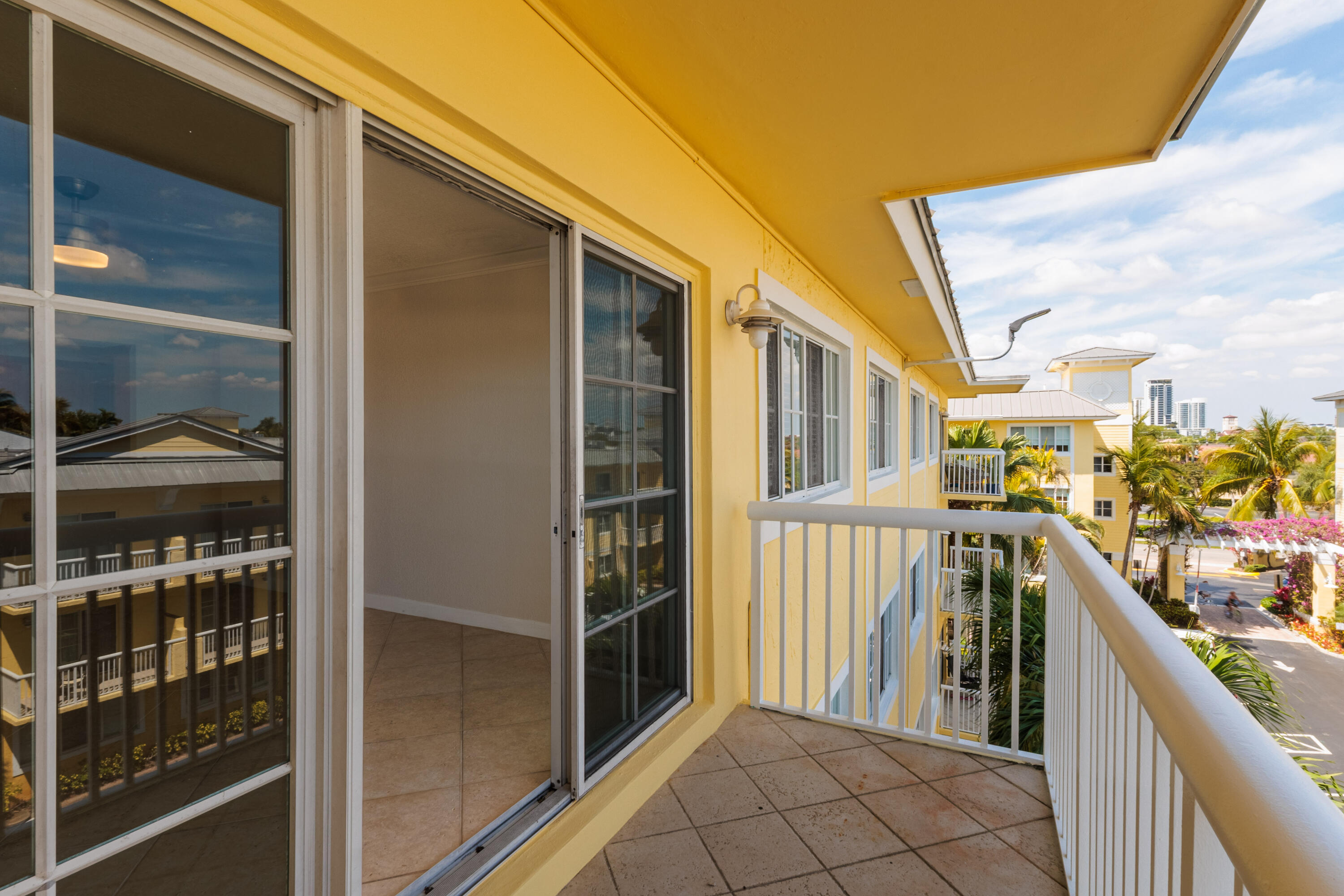 1515 E Broward Boulevard 426