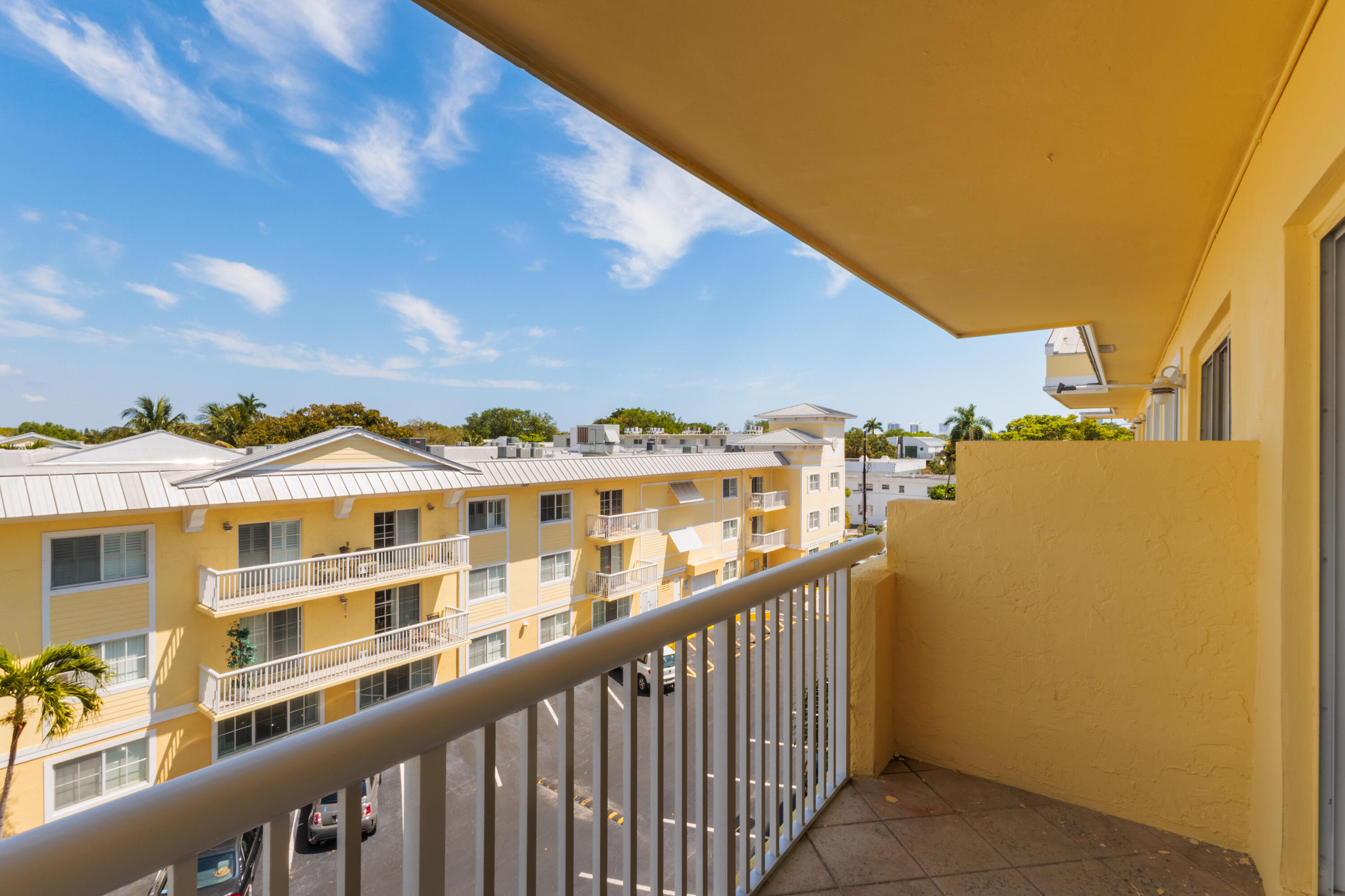 1515 E Broward Boulevard 426