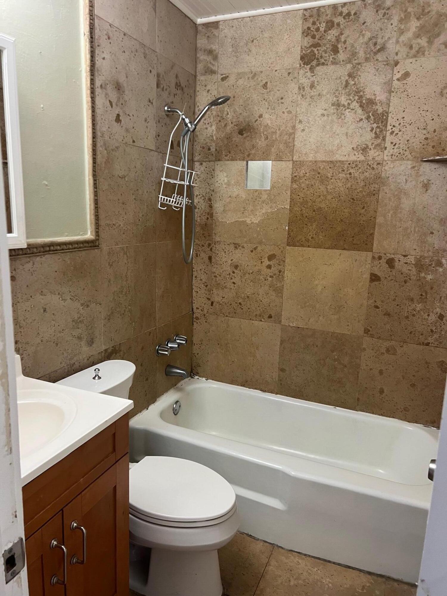 4051 NE 13th Avenue 61-3