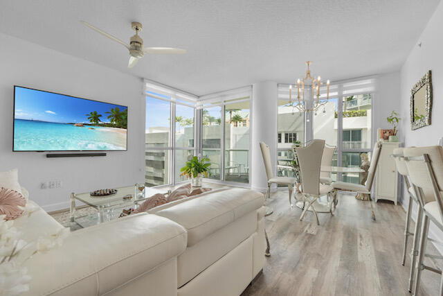 111 SE 8th Avenue 705