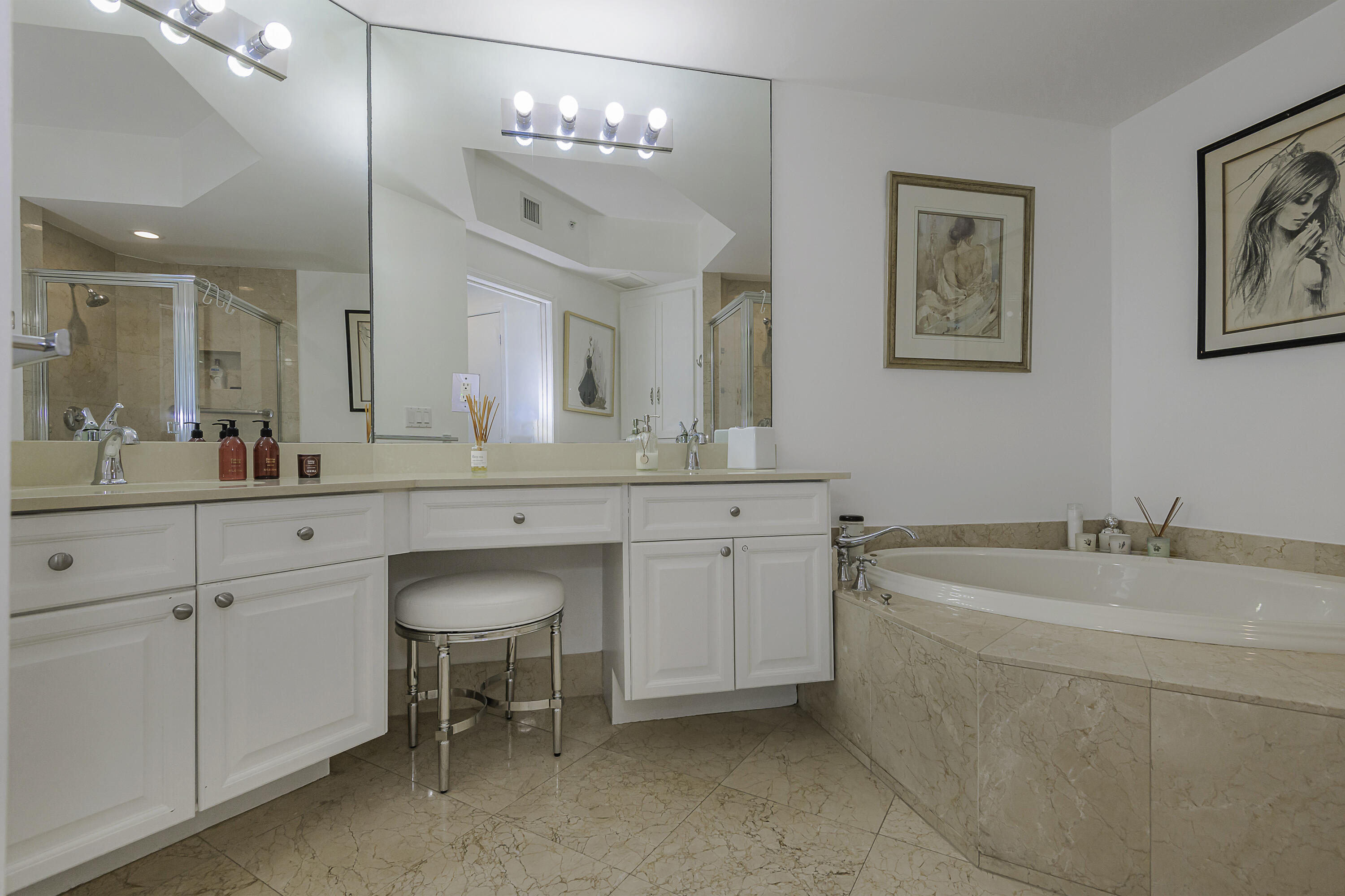 111 SE 8th Avenue 705