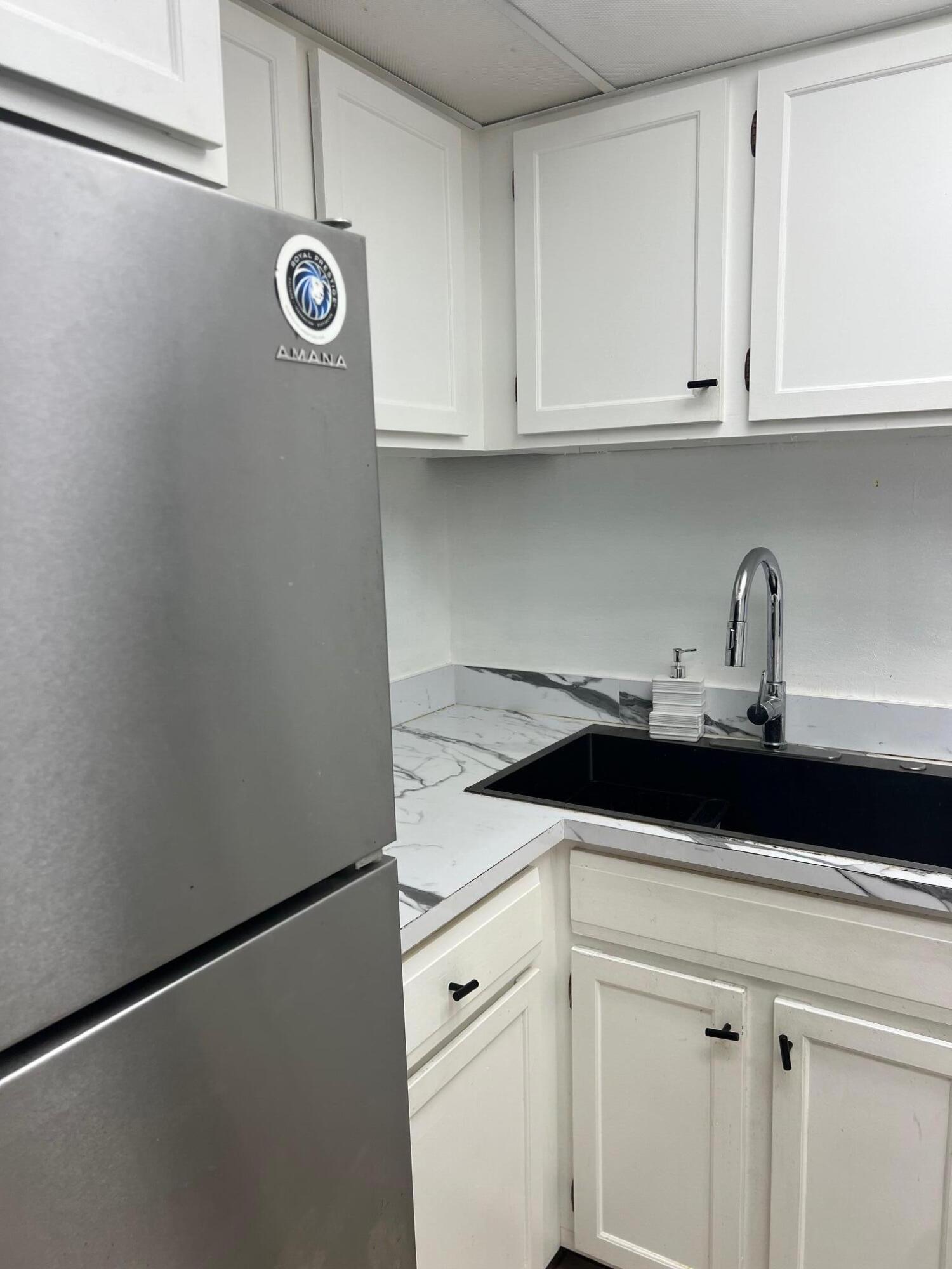 3660 Inverrary Drive 3c