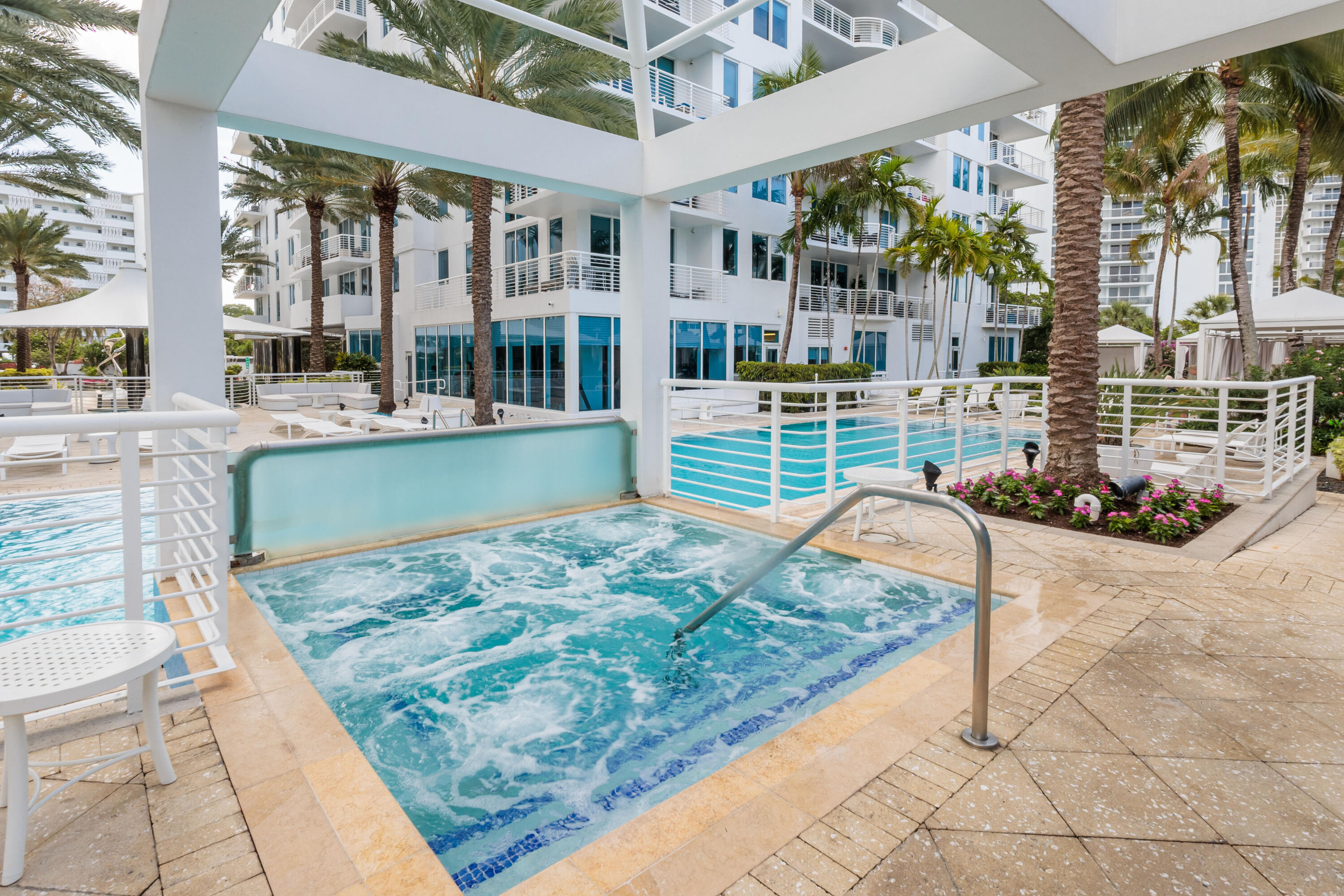 2821 N Ocean Boulevard 405s
