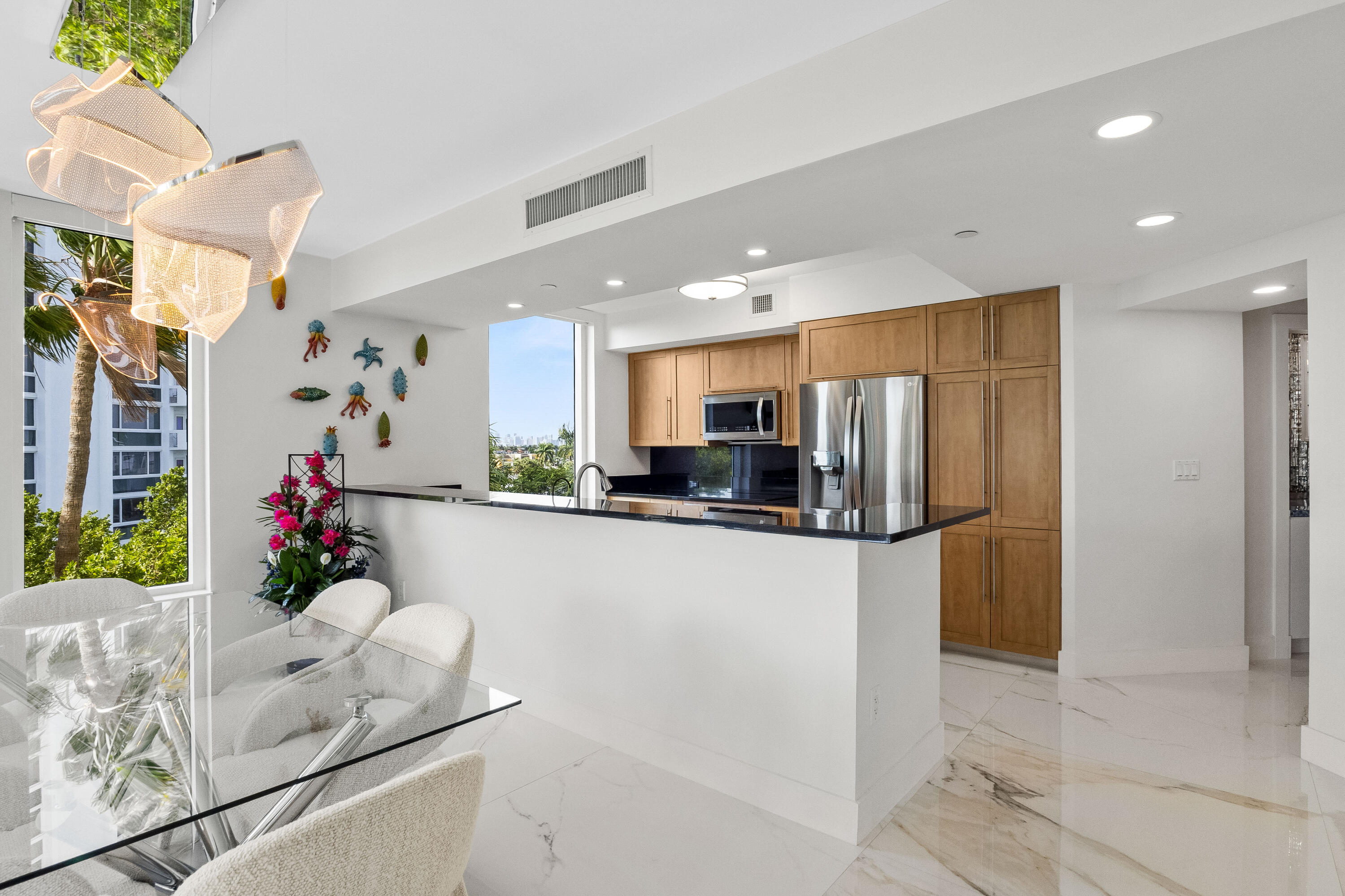 2821 N Ocean Boulevard 405s