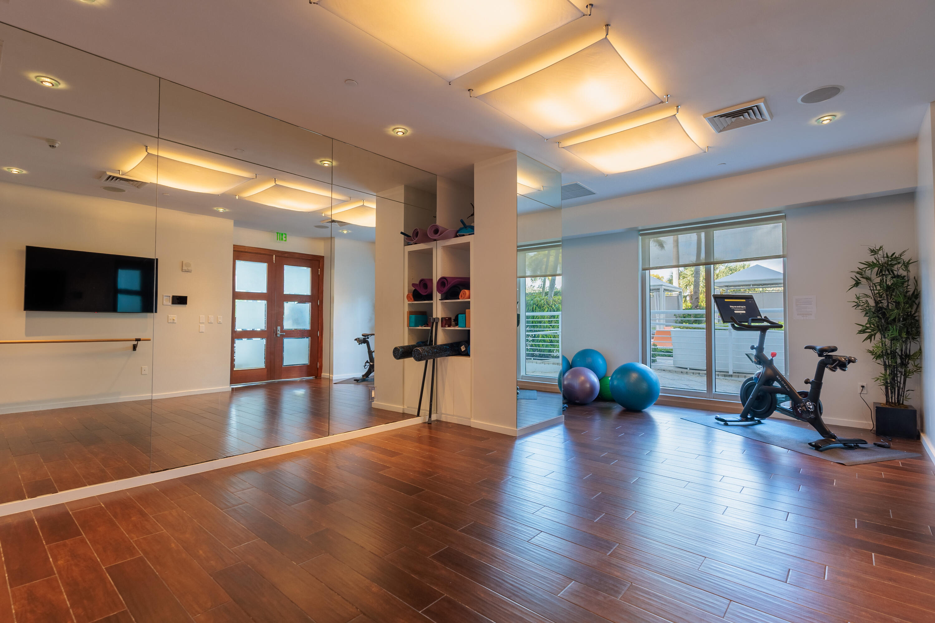 2821 N Ocean Boulevard 405s