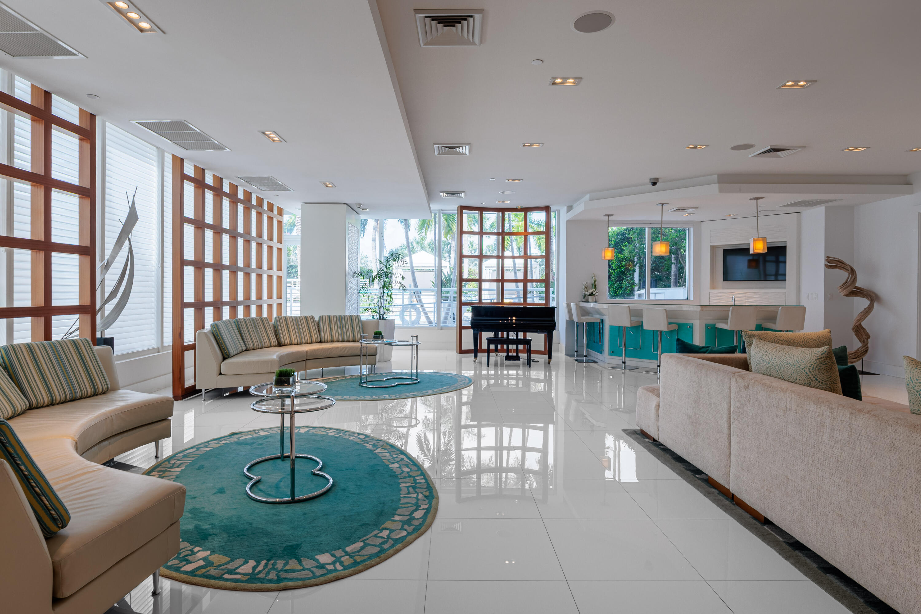 2821 N Ocean Boulevard 405s