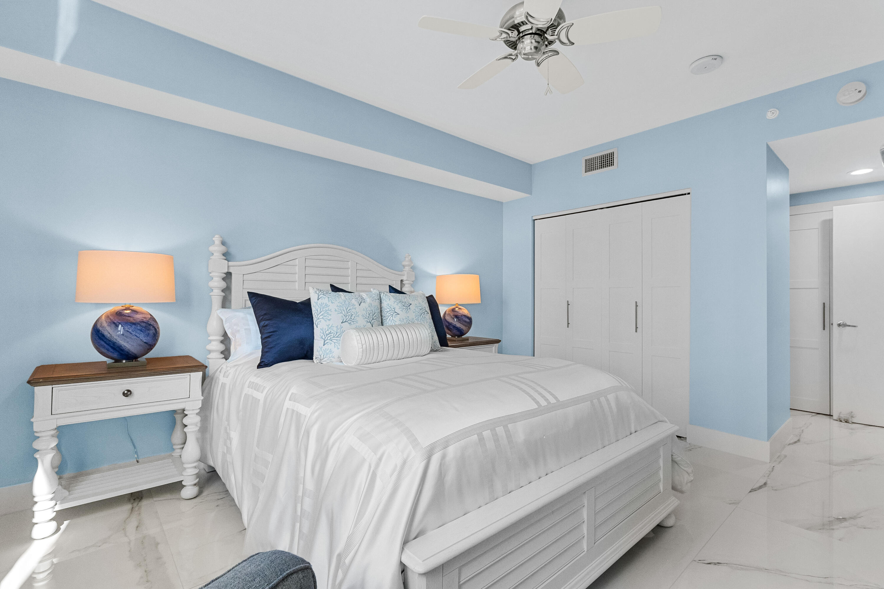 2821 N Ocean Boulevard 405s