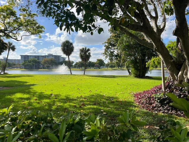 2751 N Palm Aire Drive 402