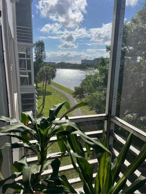 2751 N Palm Aire Drive 402