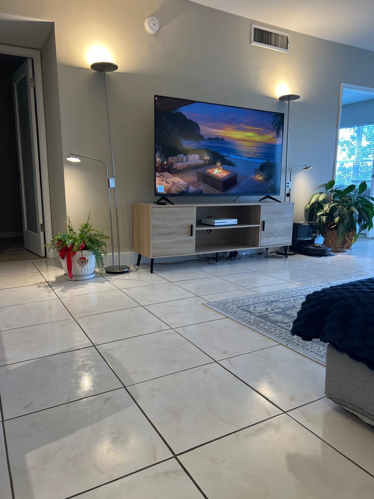 2751 N Palm Aire Drive 402