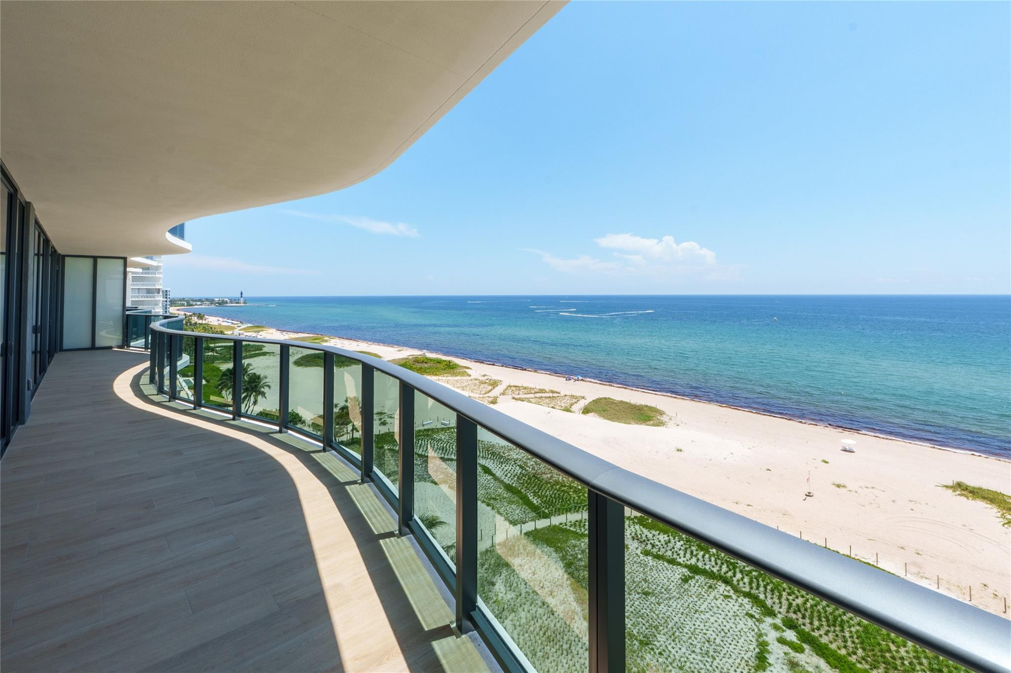900 N Ocean Boulevard 902