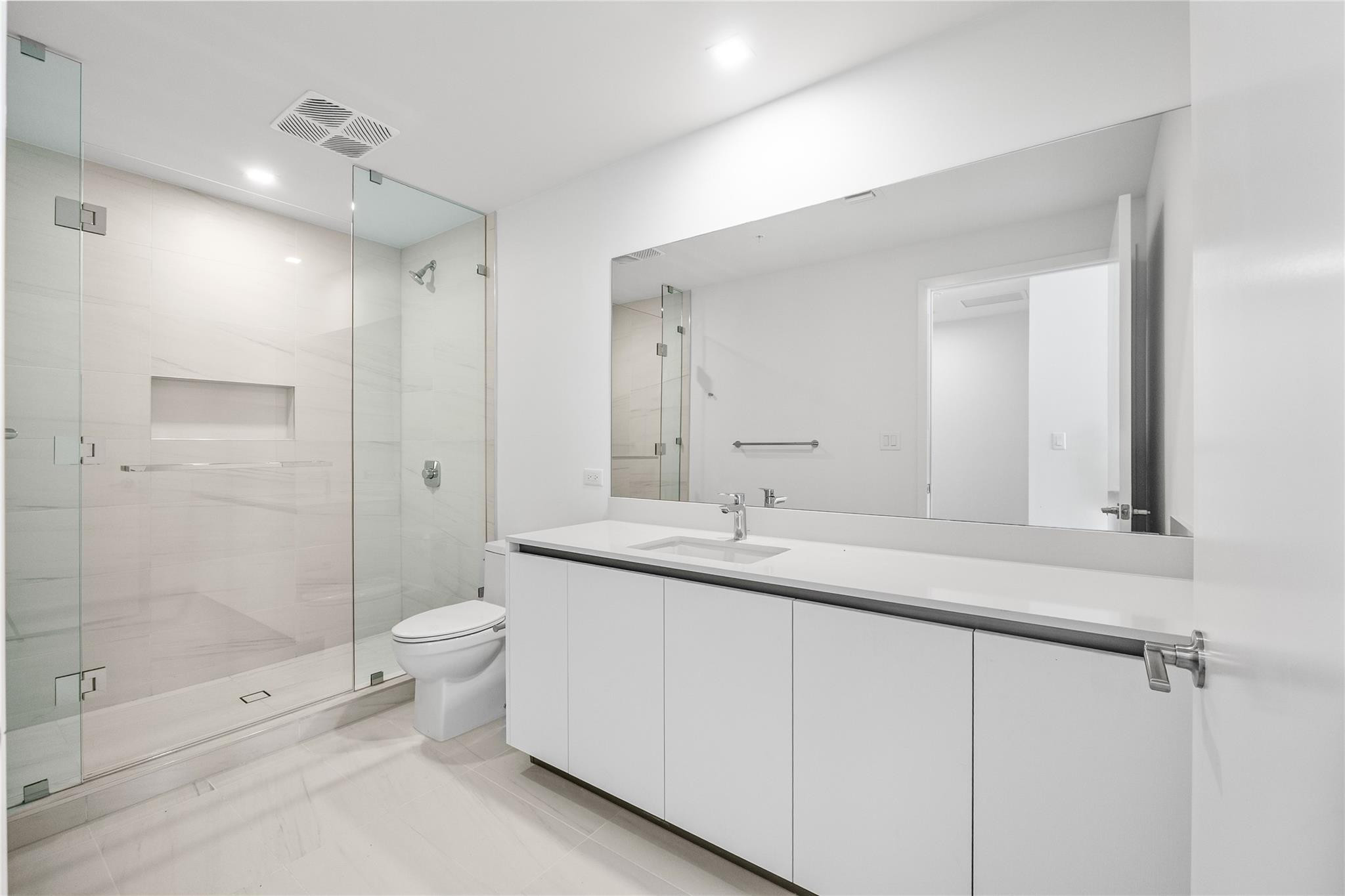 900 N Ocean Boulevard 902