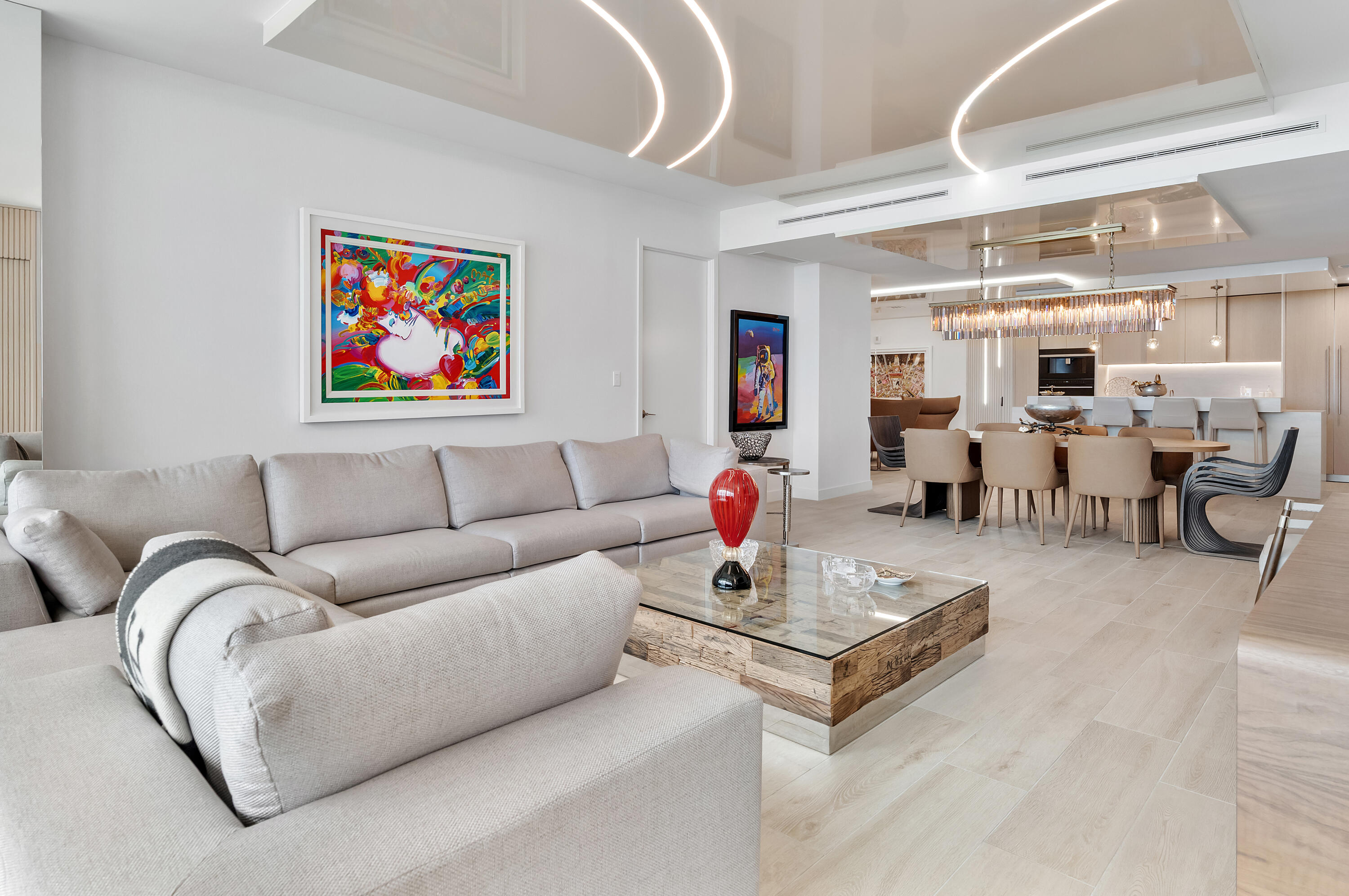 900 N Ocean Boulevard 902