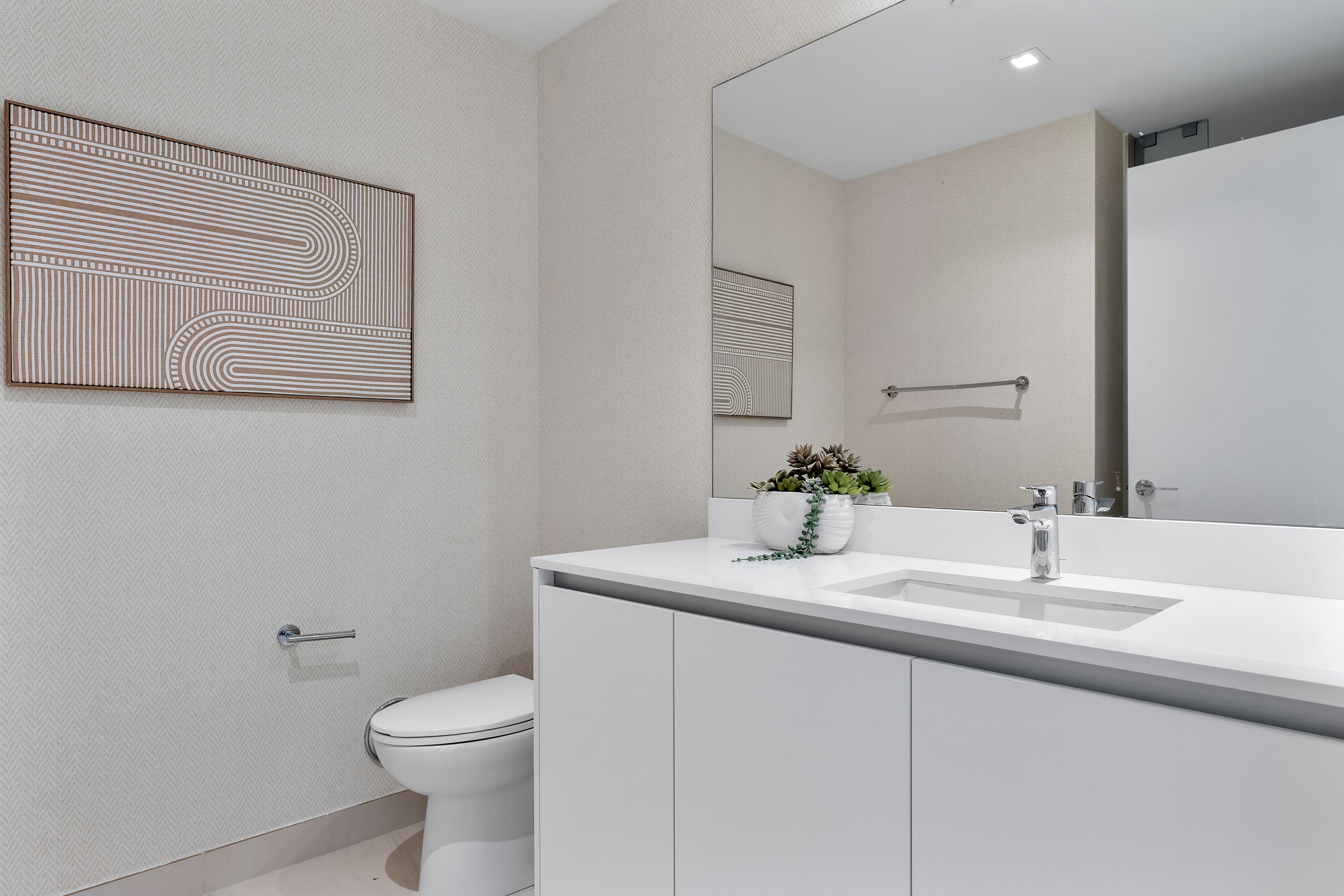 1116 N Ocean Boulevard 304
