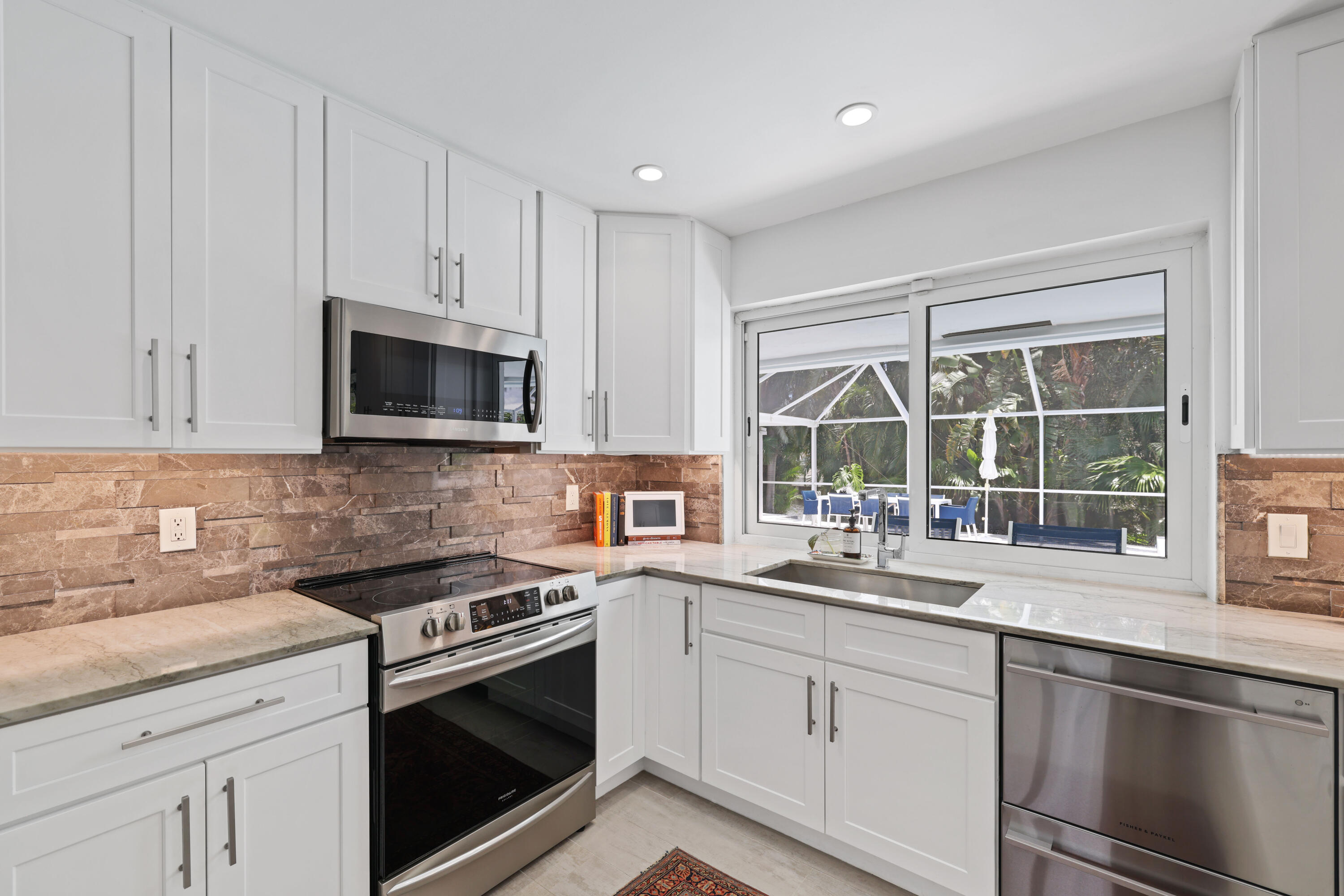 2920 NE 52nd Street