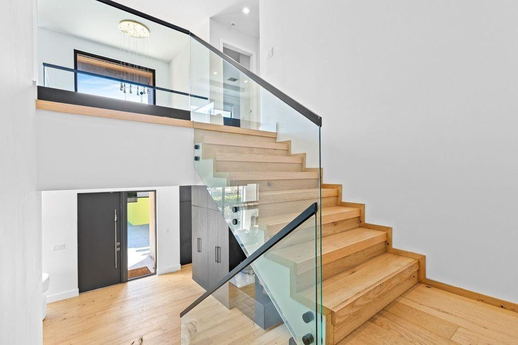 705 SW 8th Terrace