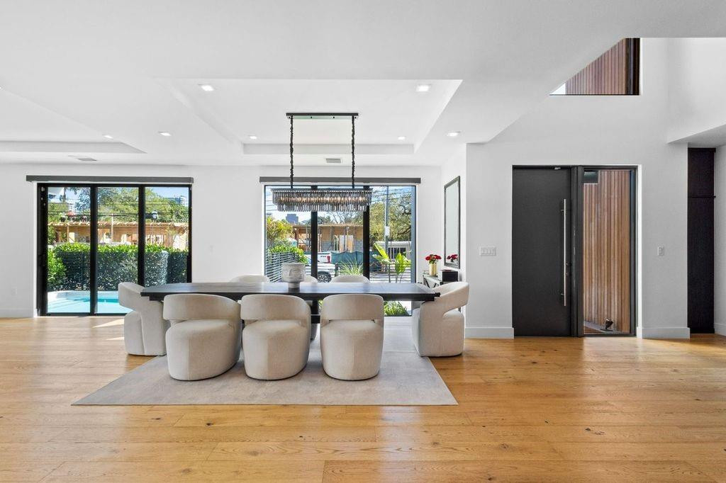 705 SW 8th Terrace