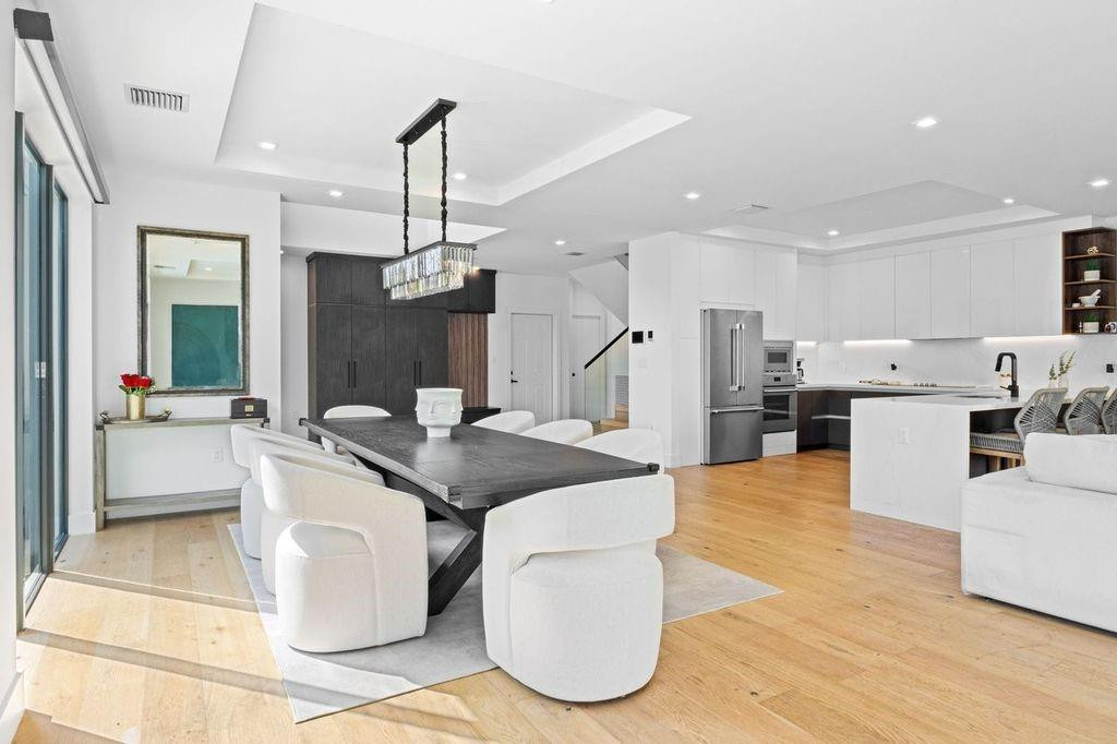 705 SW 8th Terrace