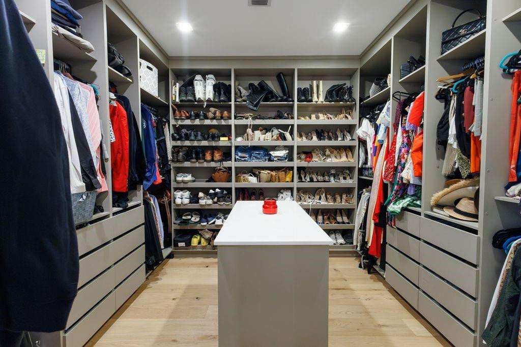 705 SW 8th Terrace
