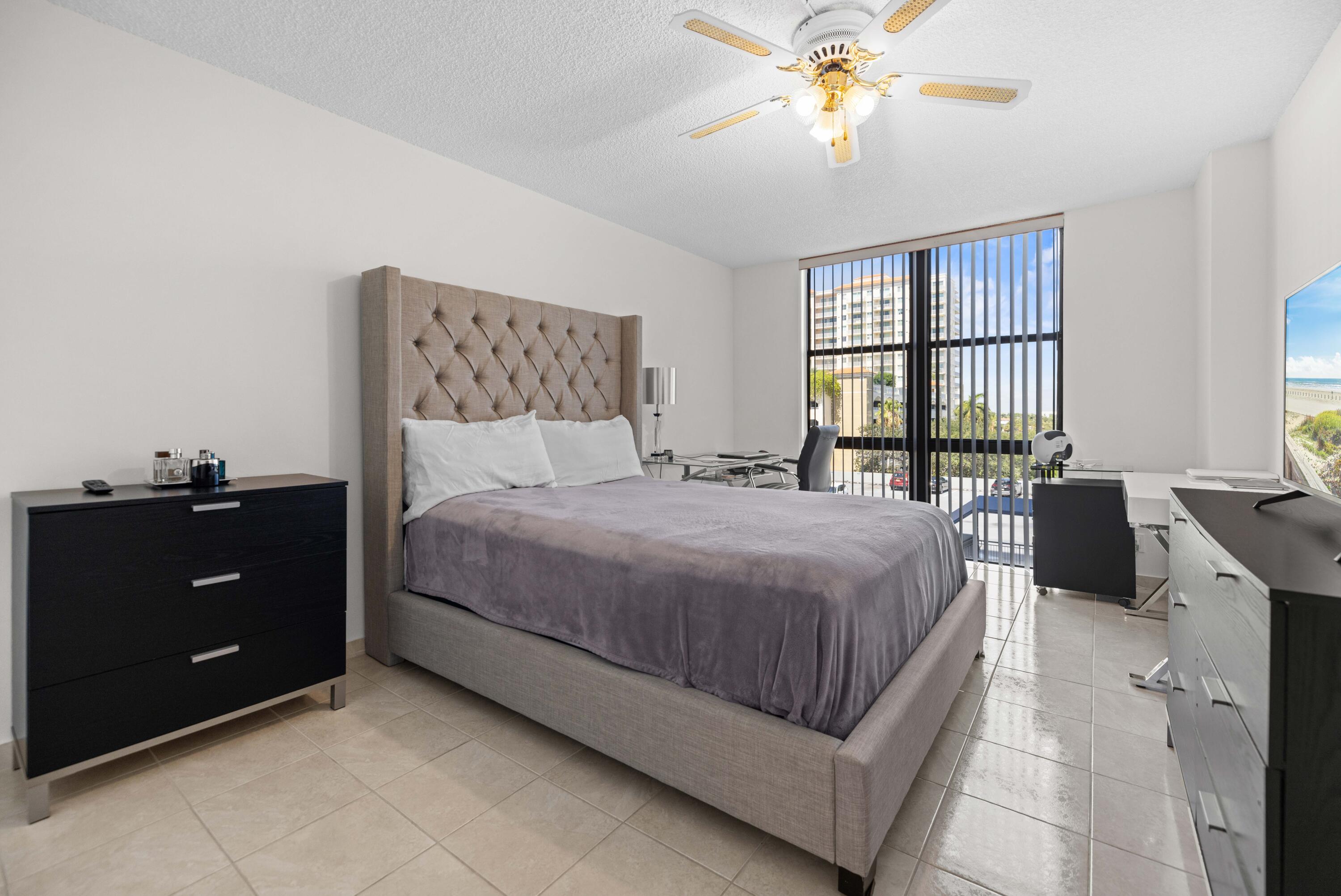 3031 N Ocean Boulevard 507