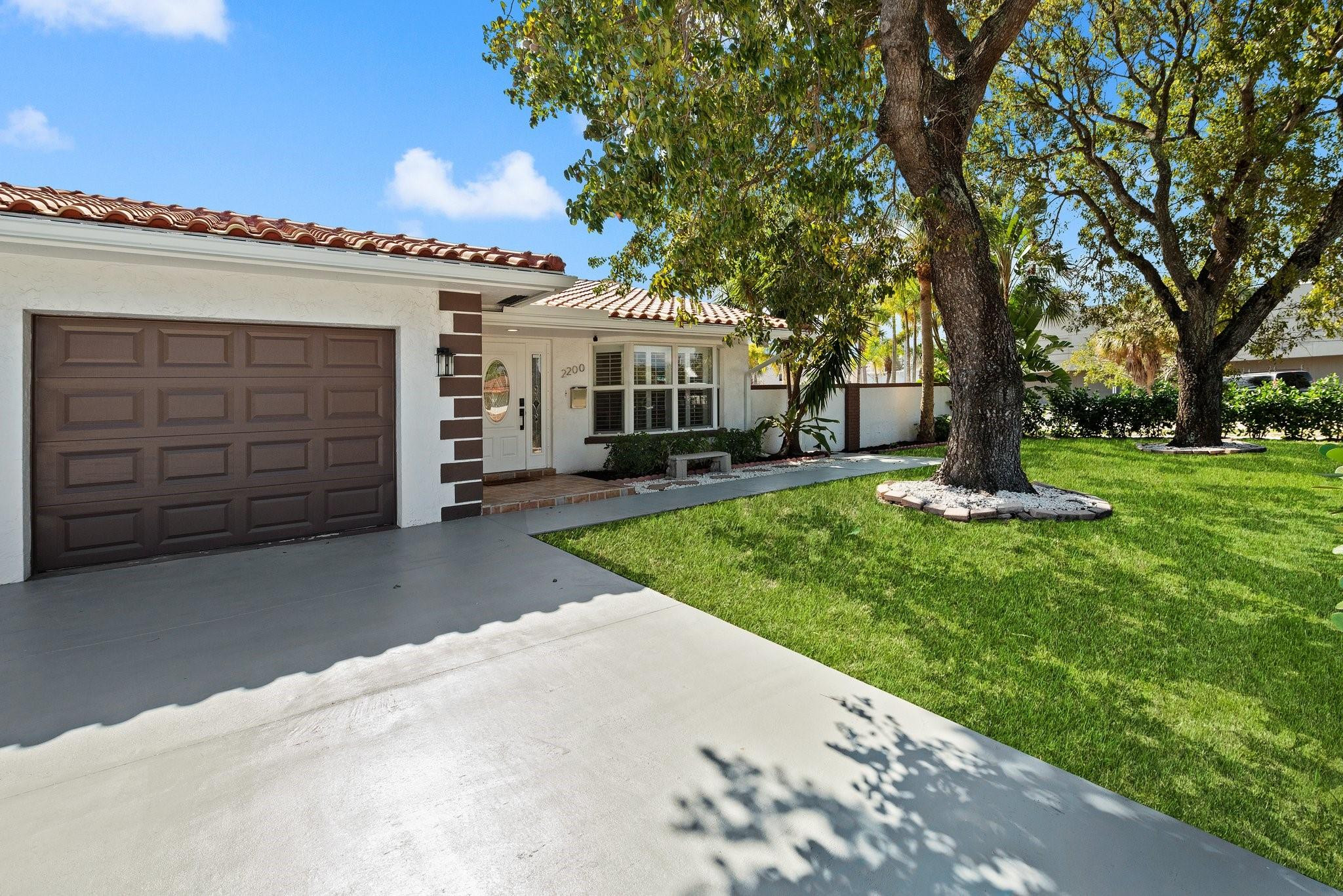 2200 NE 36th Street