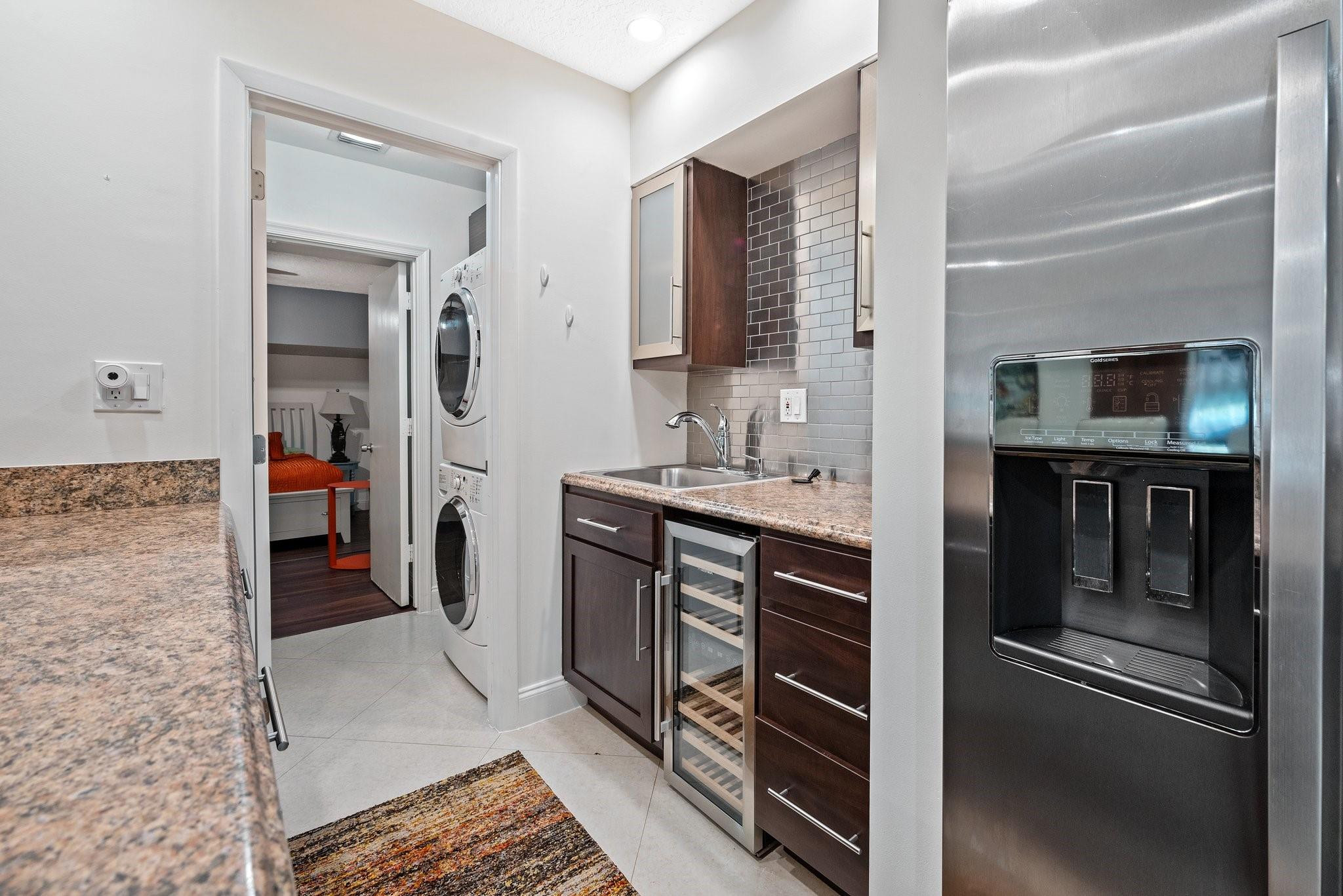 2200 NE 36th Street