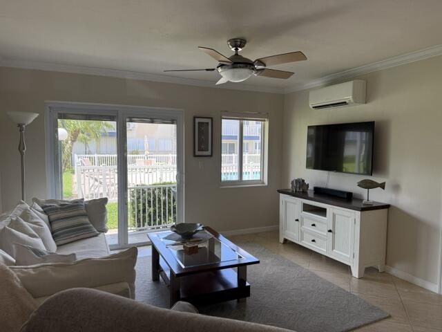 223 S FEDERAL Highway 17