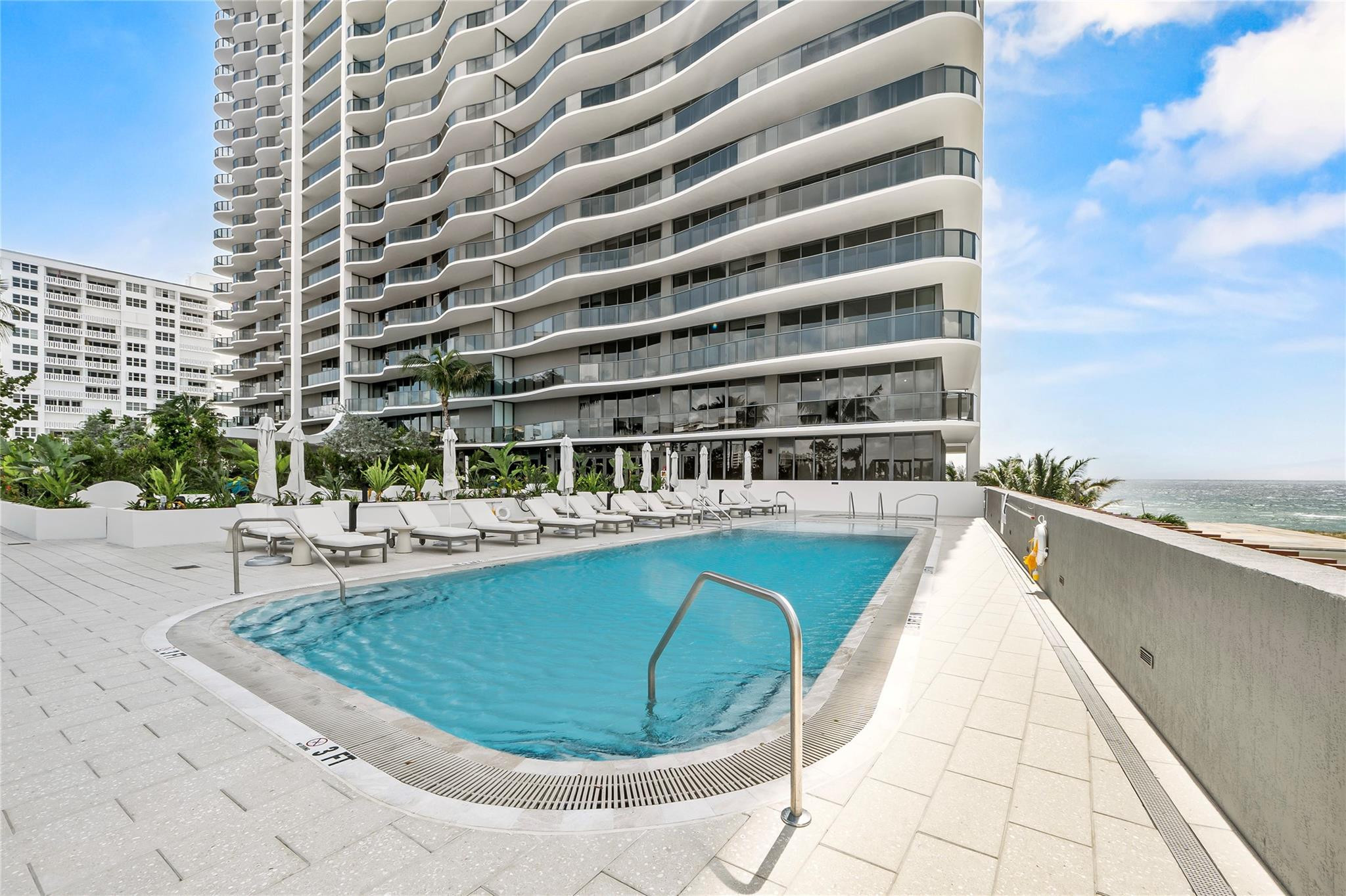 900 N OCEAN Boulevard N 905