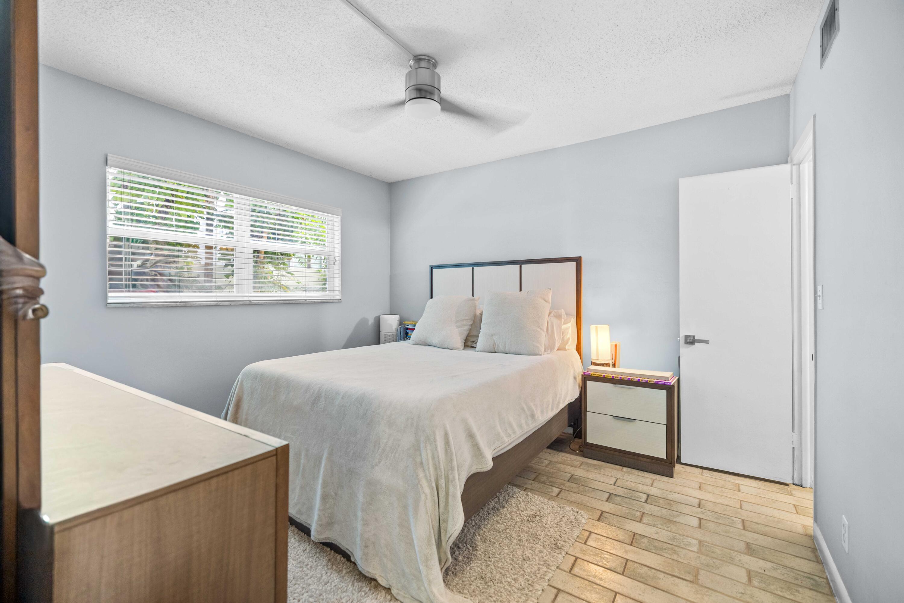 1900 NE 8TH Court 104