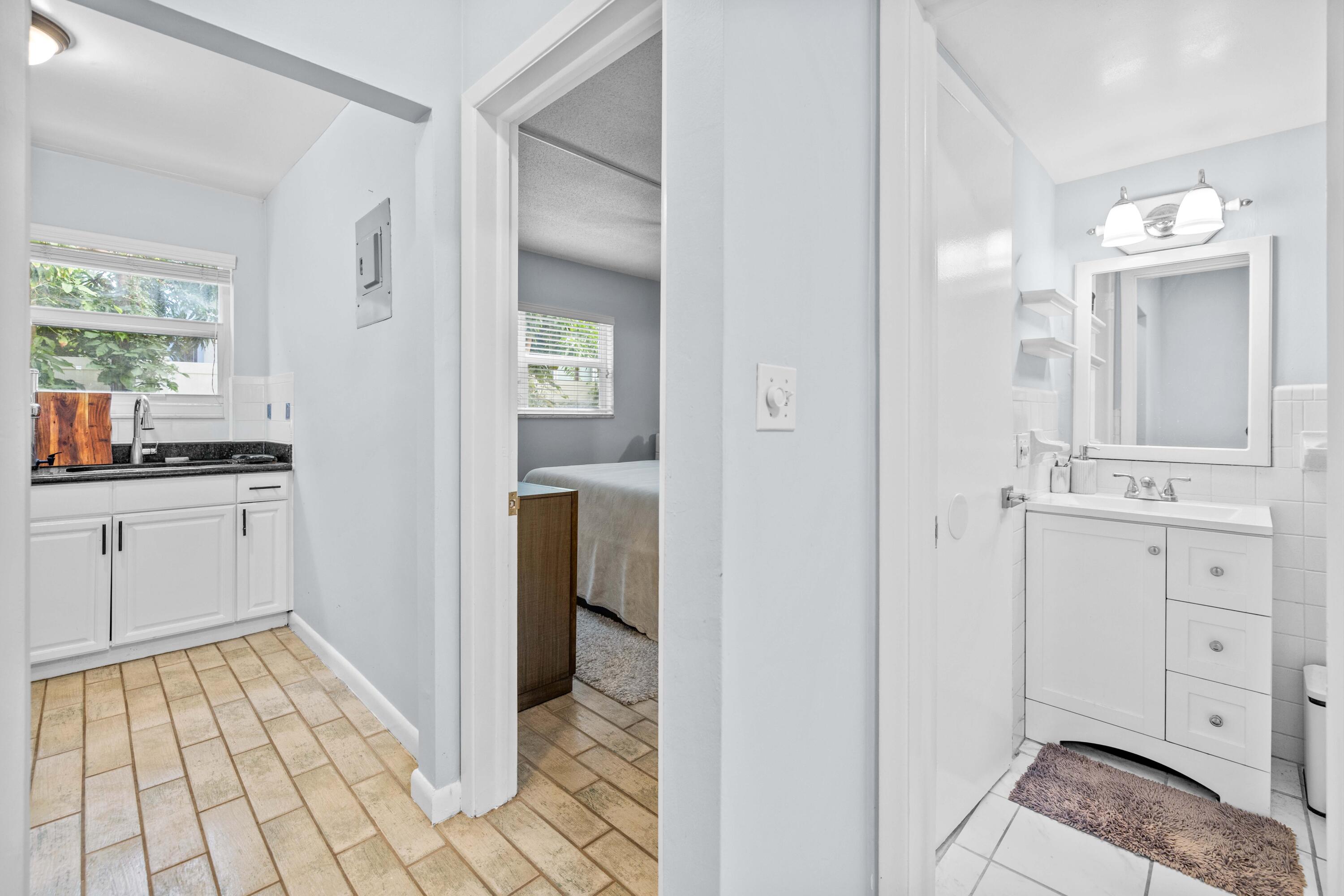 1900 NE 8TH Court 104