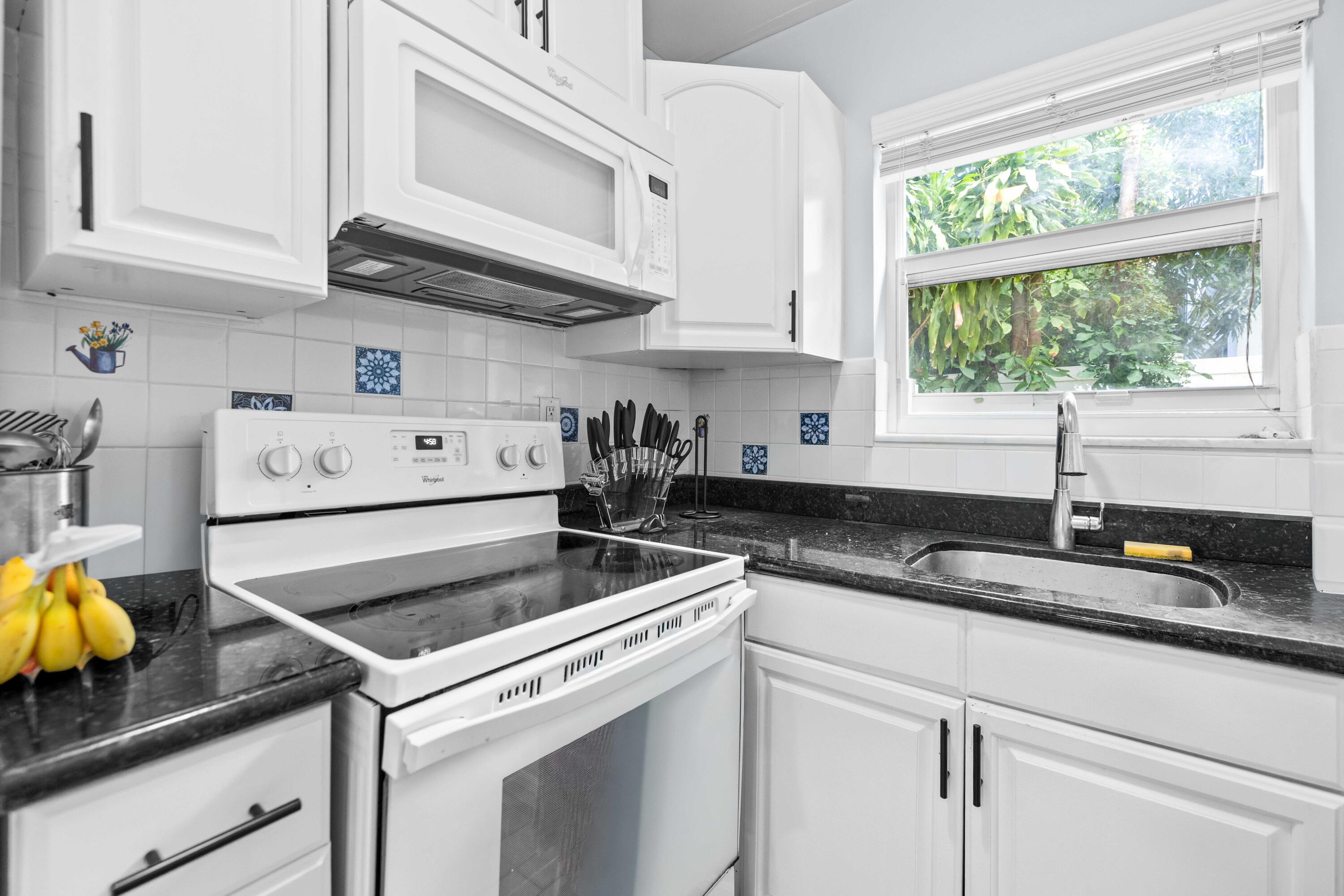 1900 NE 8TH Court 104