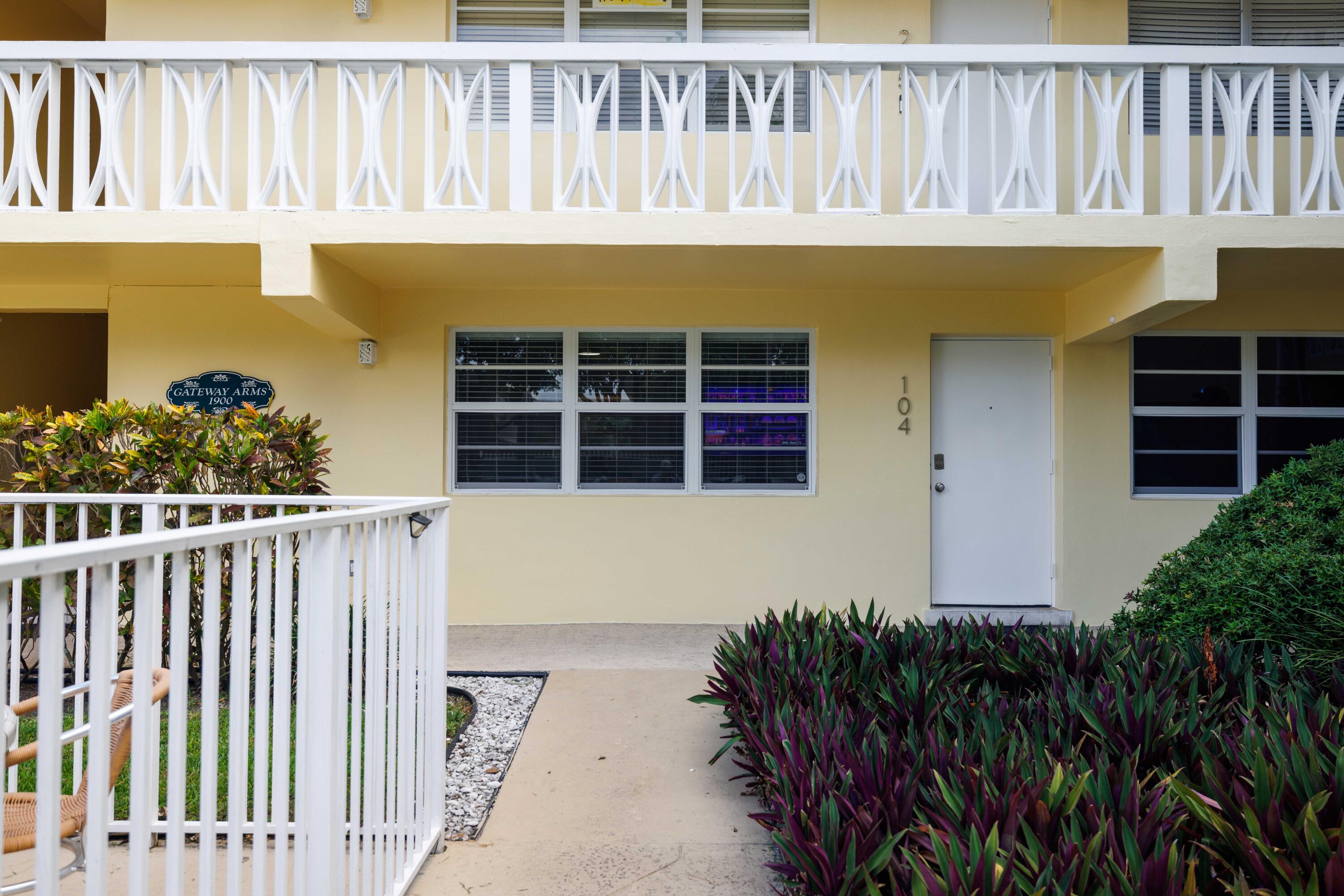 1900 NE 8TH Court 104