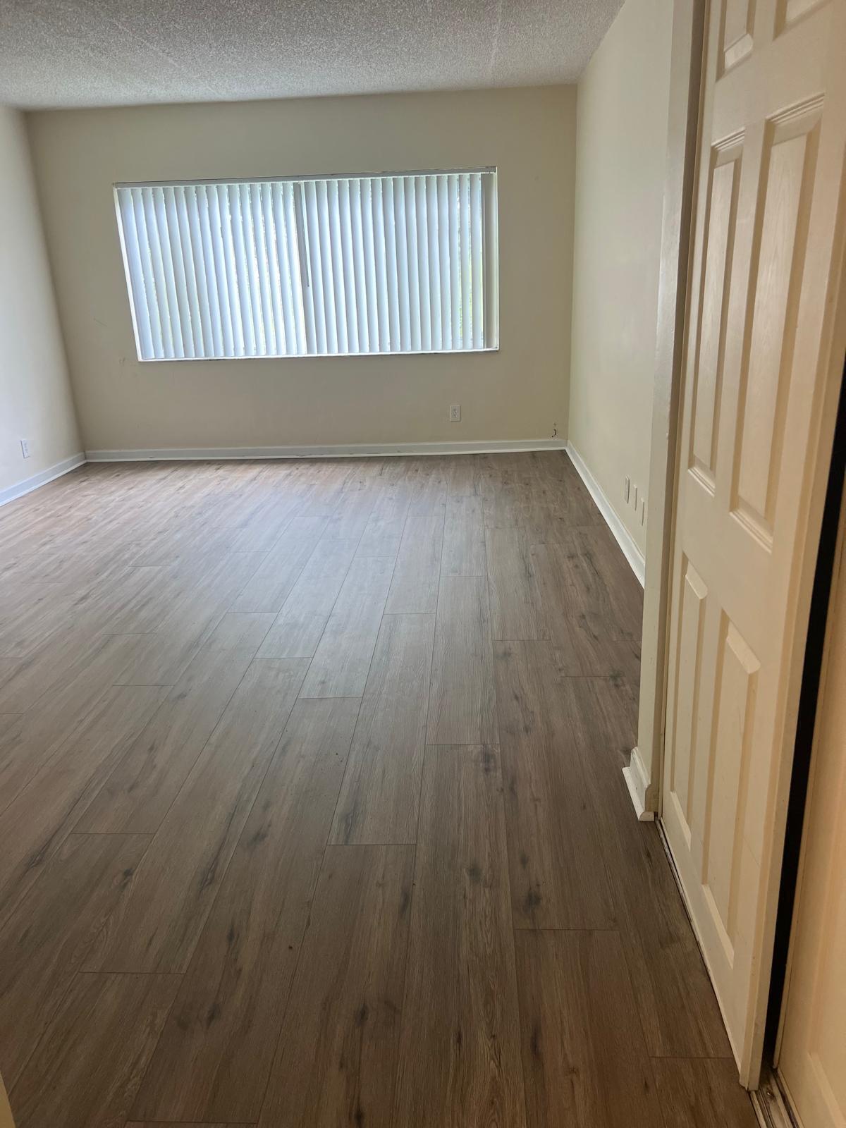 101 SE 6TH Avenue 4