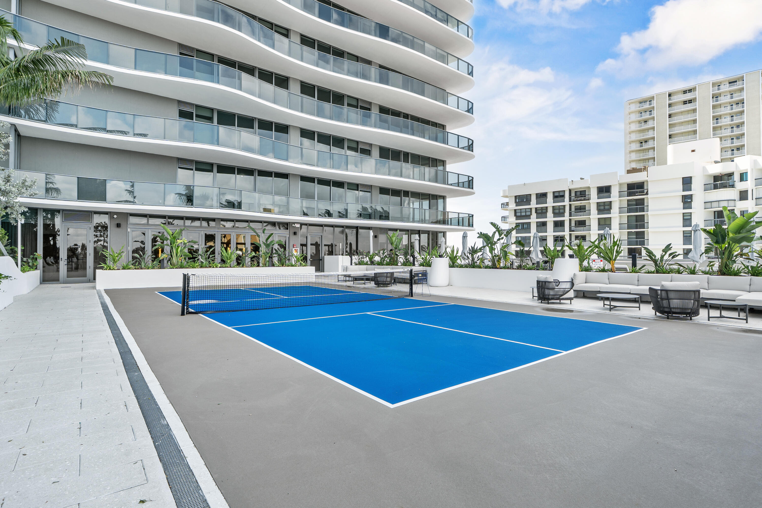900 N OCEAN Boulevard 802
