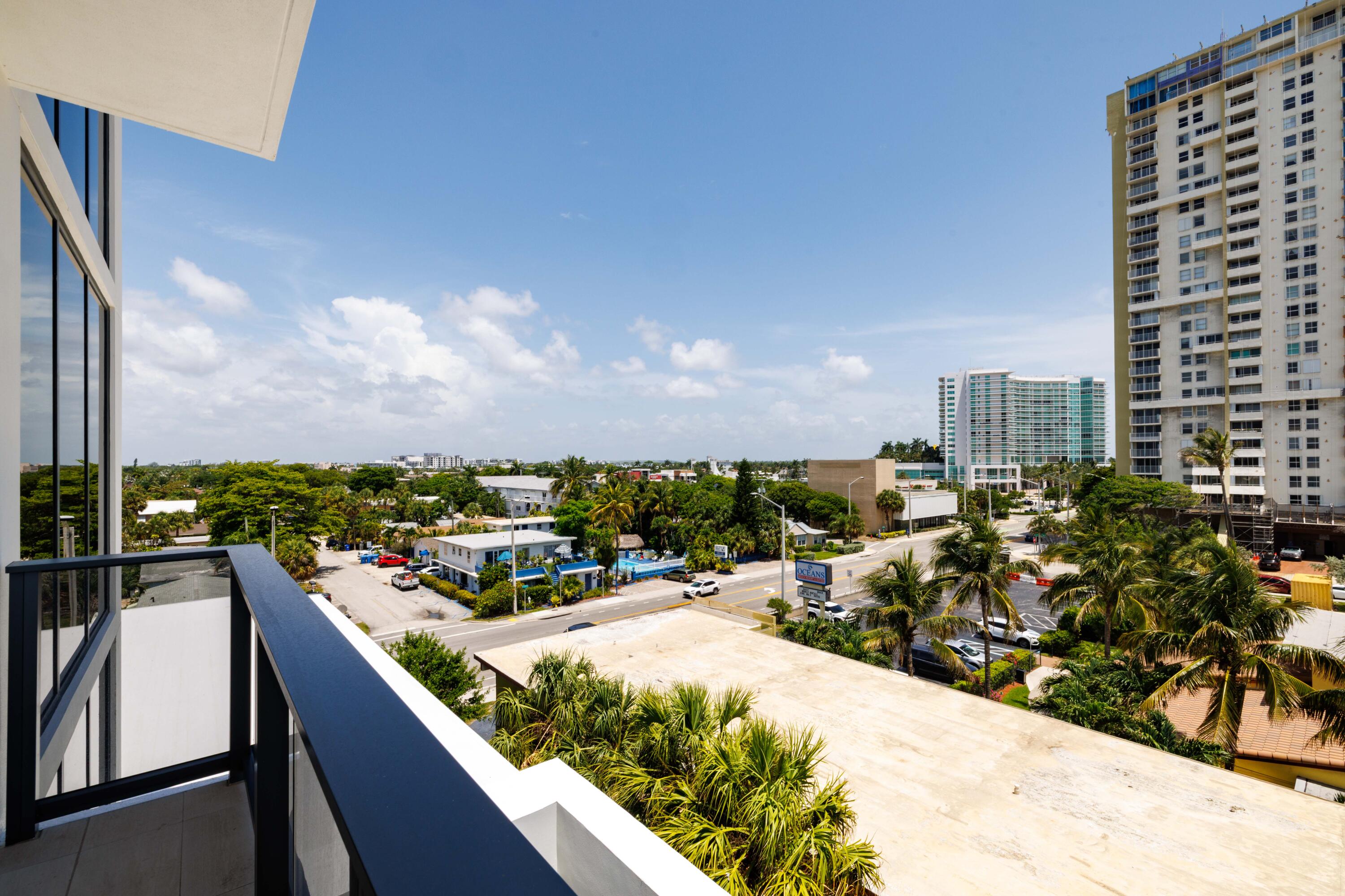 305 BRINY Avenue 406