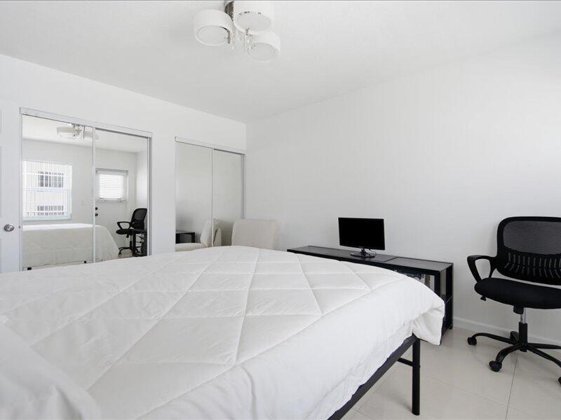 525 Meridian Avenue 305