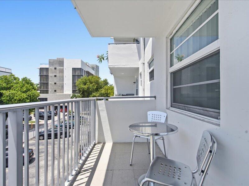 525 Meridian Avenue 305