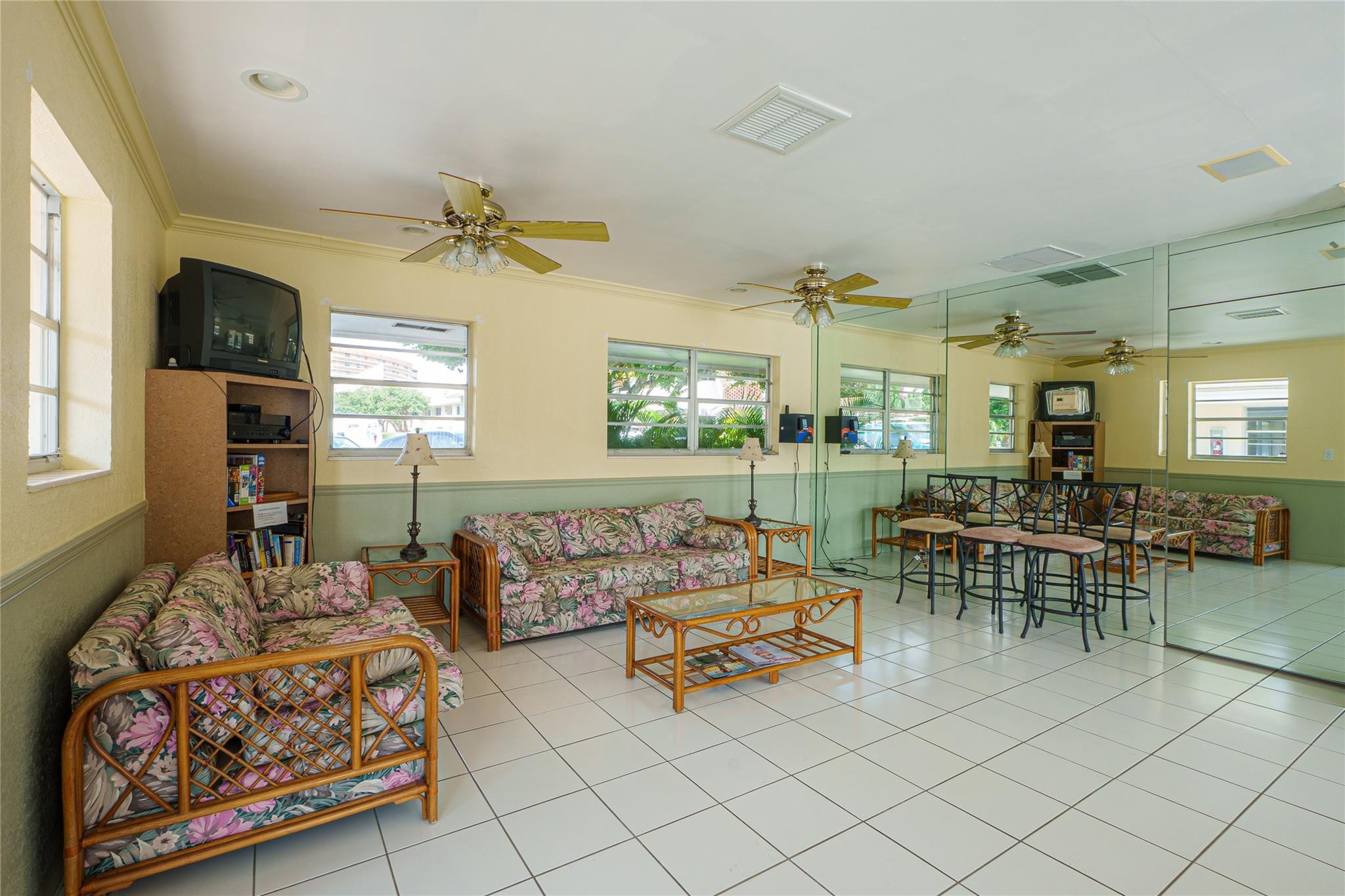 1340 NE 28TH Avenue 242